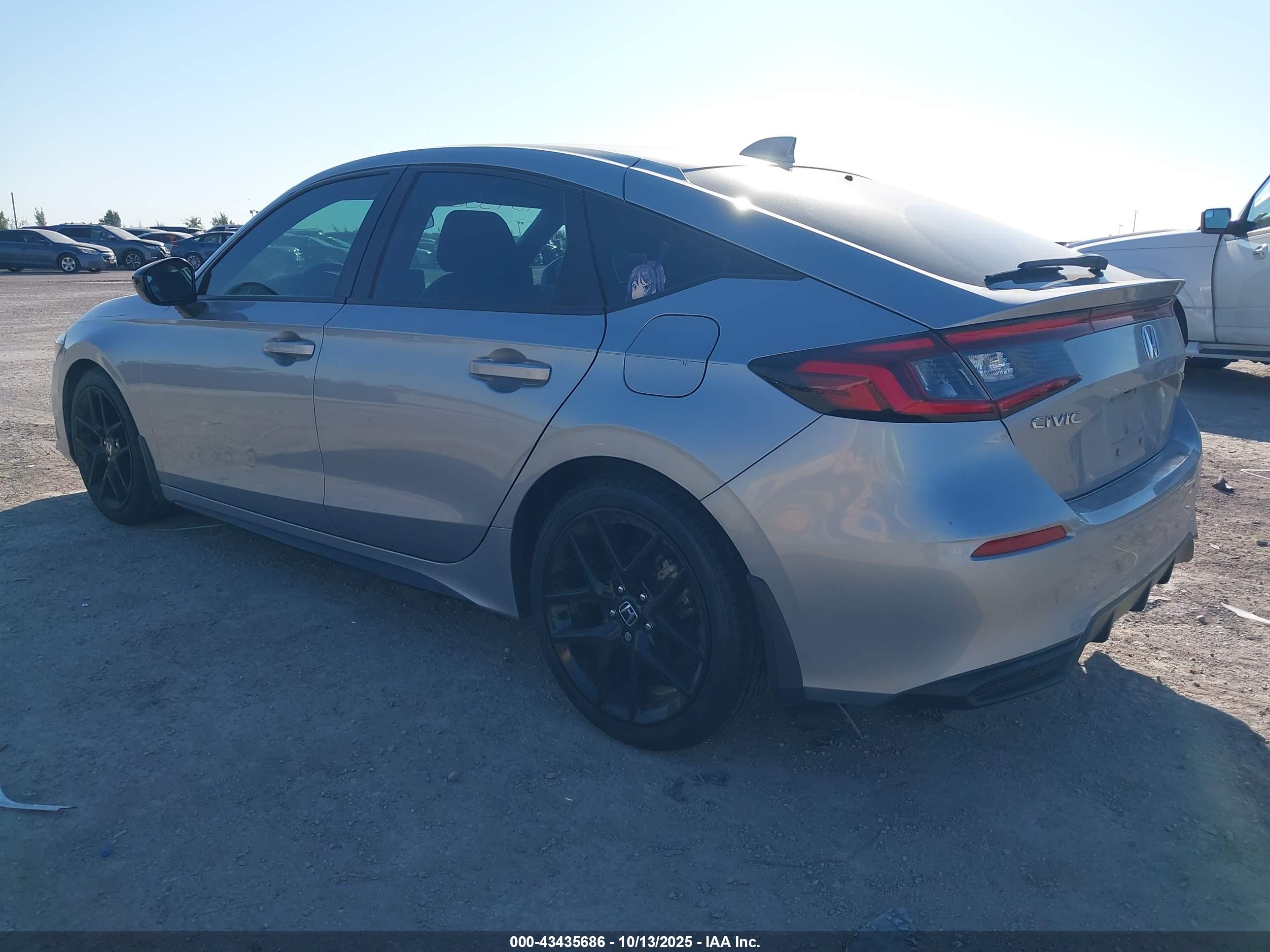 HONDA CIVIC image 3