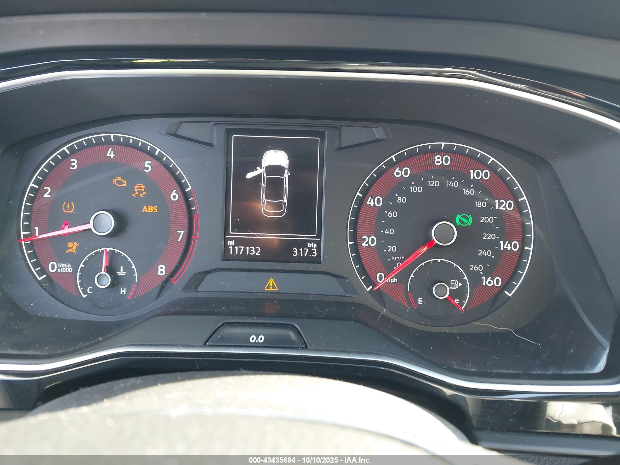 VOLKSWAGEN JETTA image 7