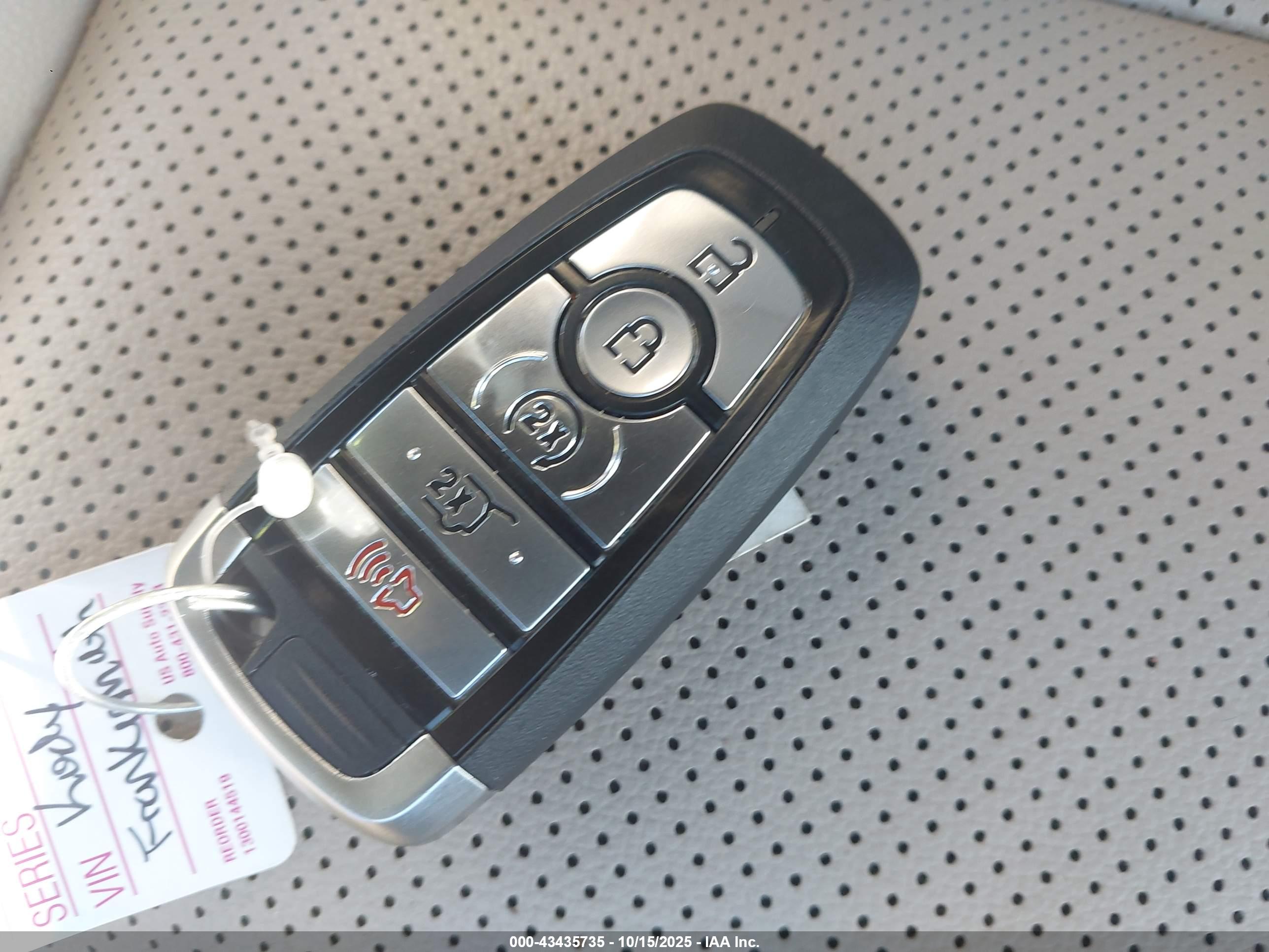 FORD ESCAPE image 11