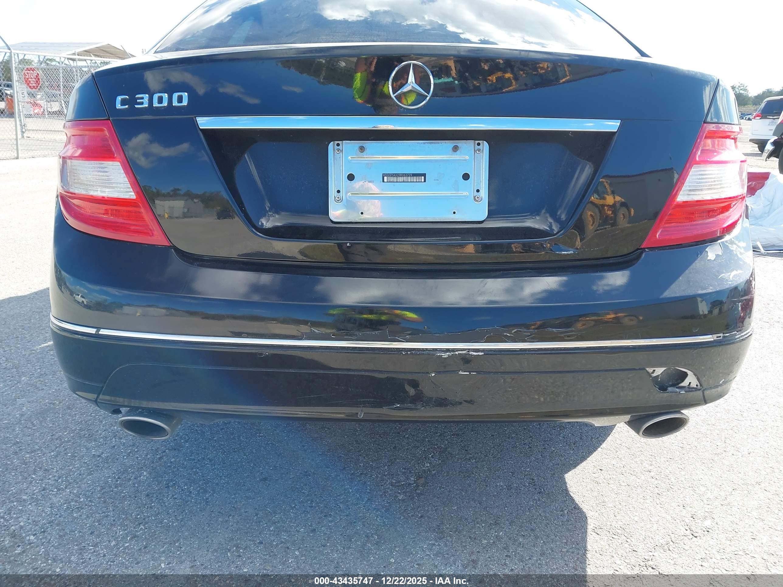 MERCEDES-BENZ C image 6