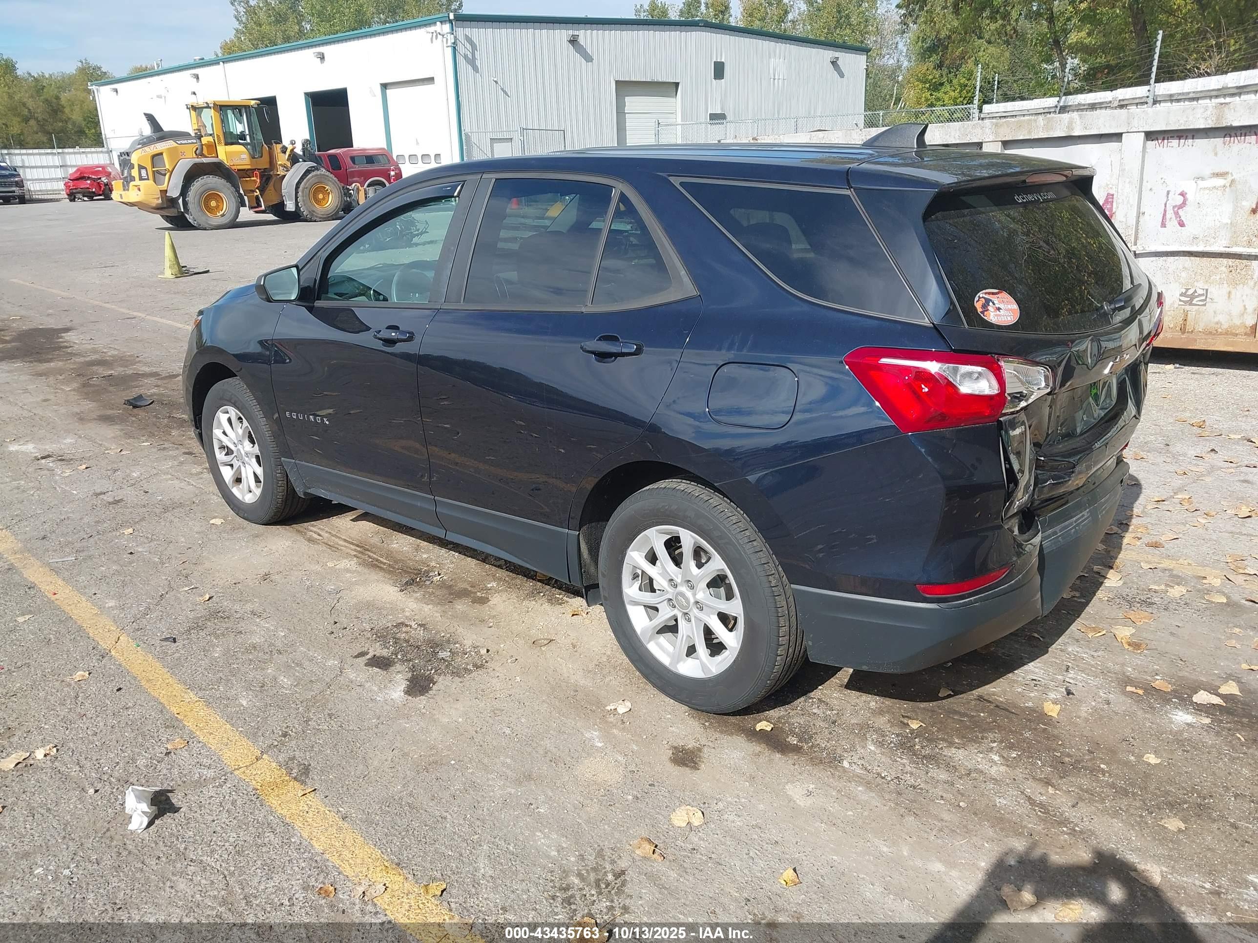 CHEVROLET EQUINOX image 3