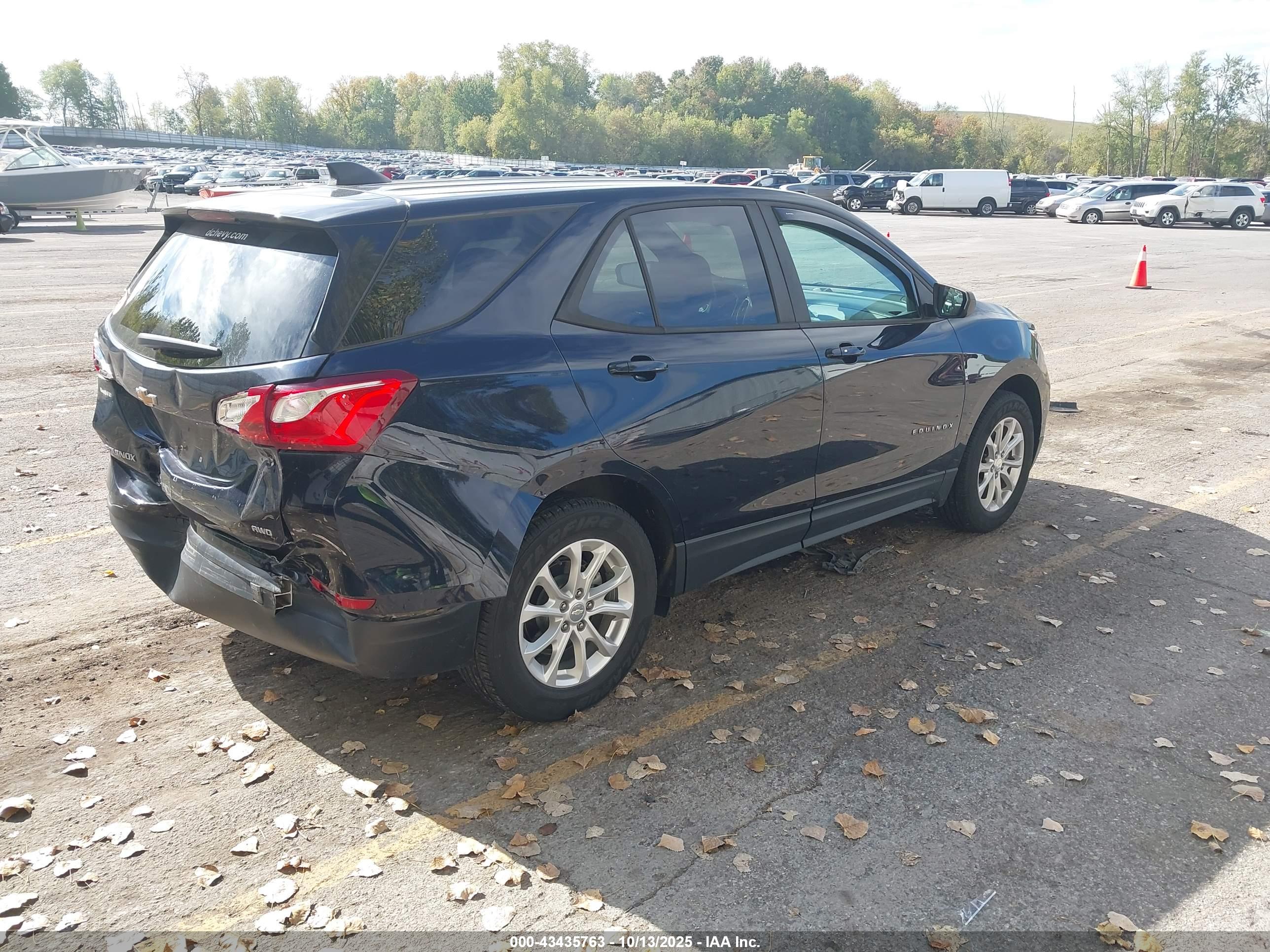 CHEVROLET EQUINOX image 4