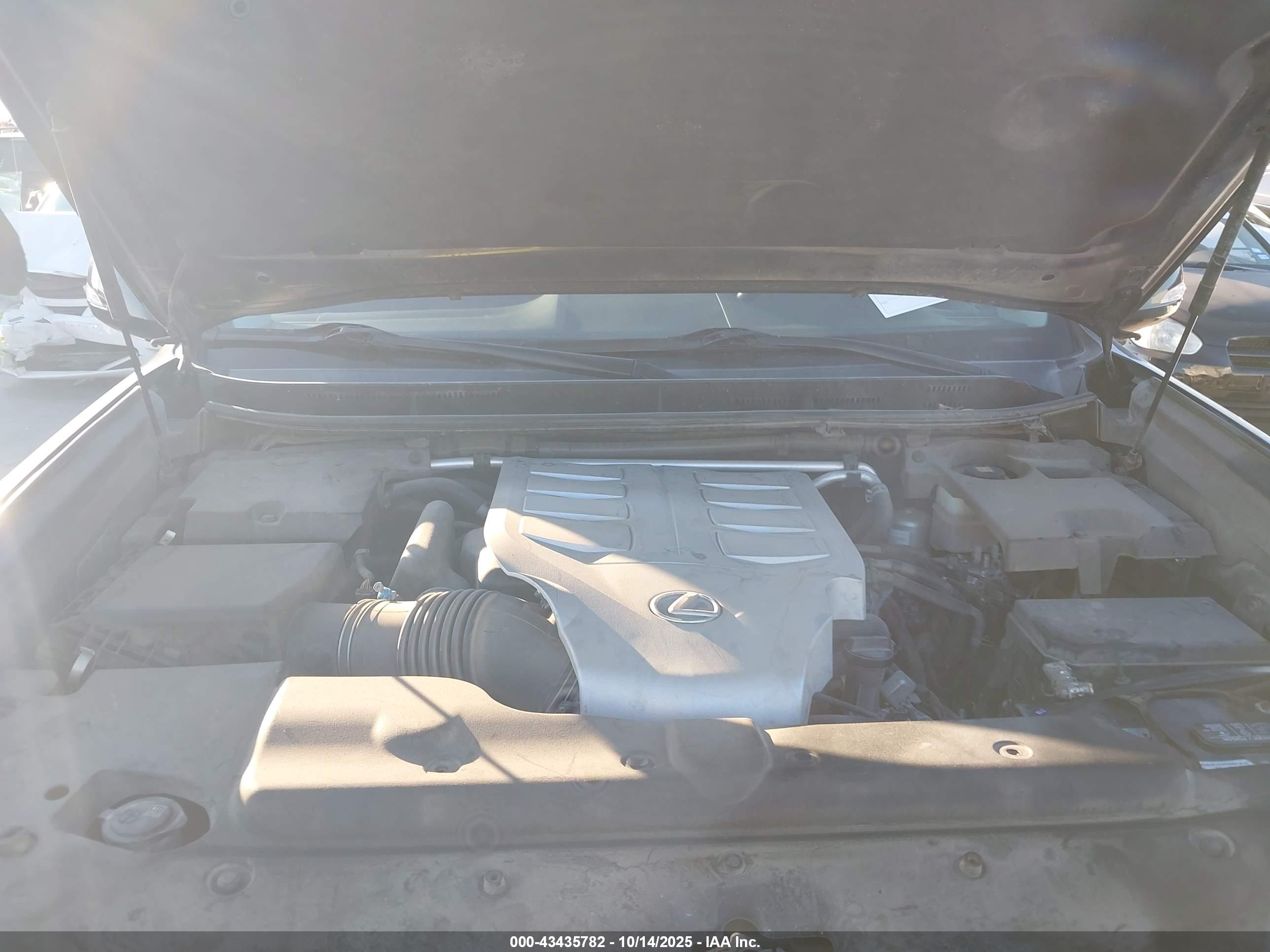 LEXUS GX image 10