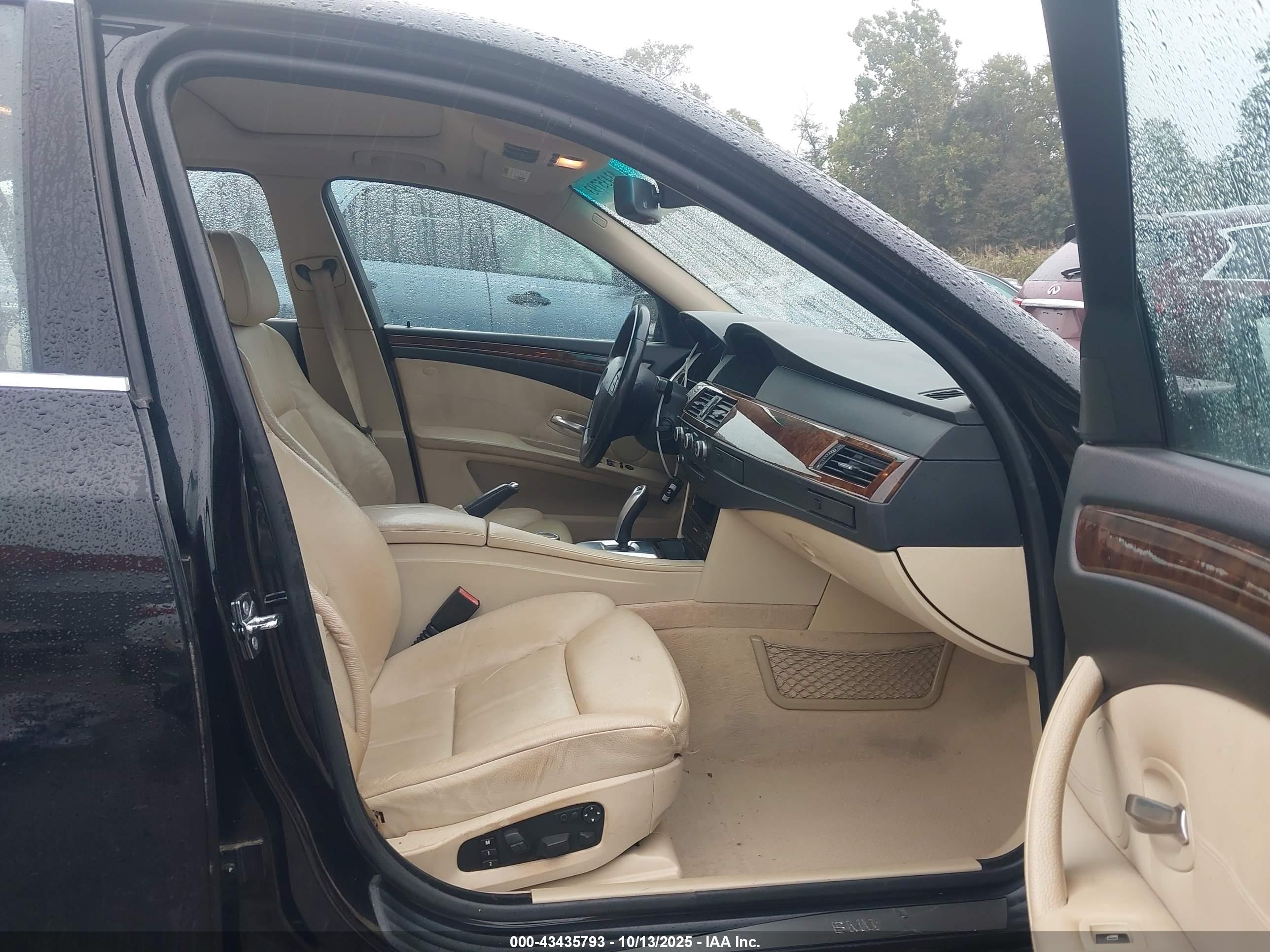 BMW 528I image 5