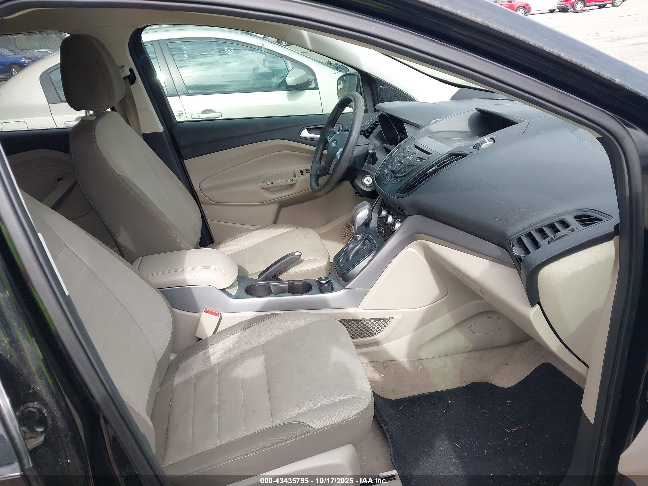 FORD ESCAPE image 5