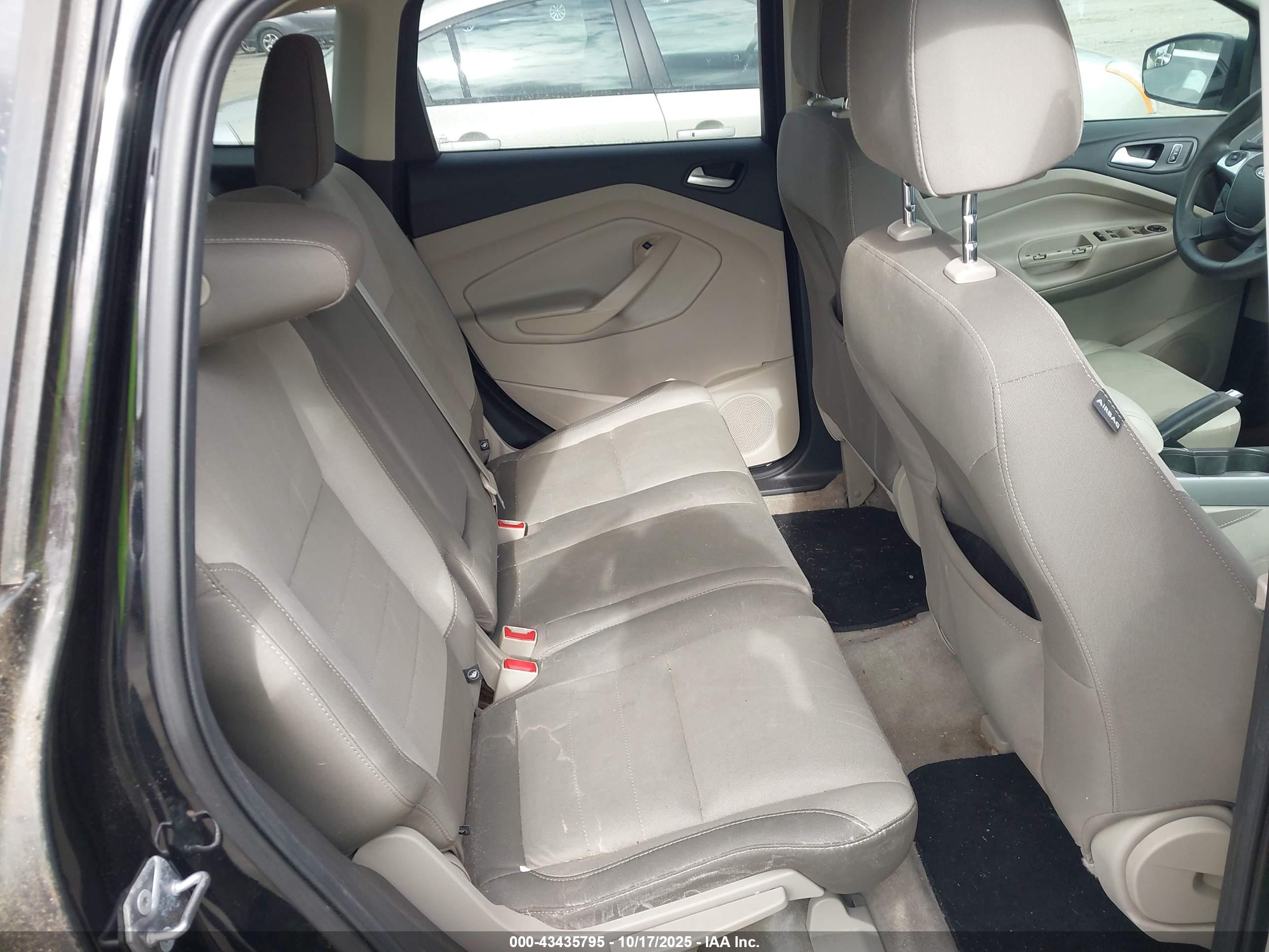 FORD ESCAPE image 8
