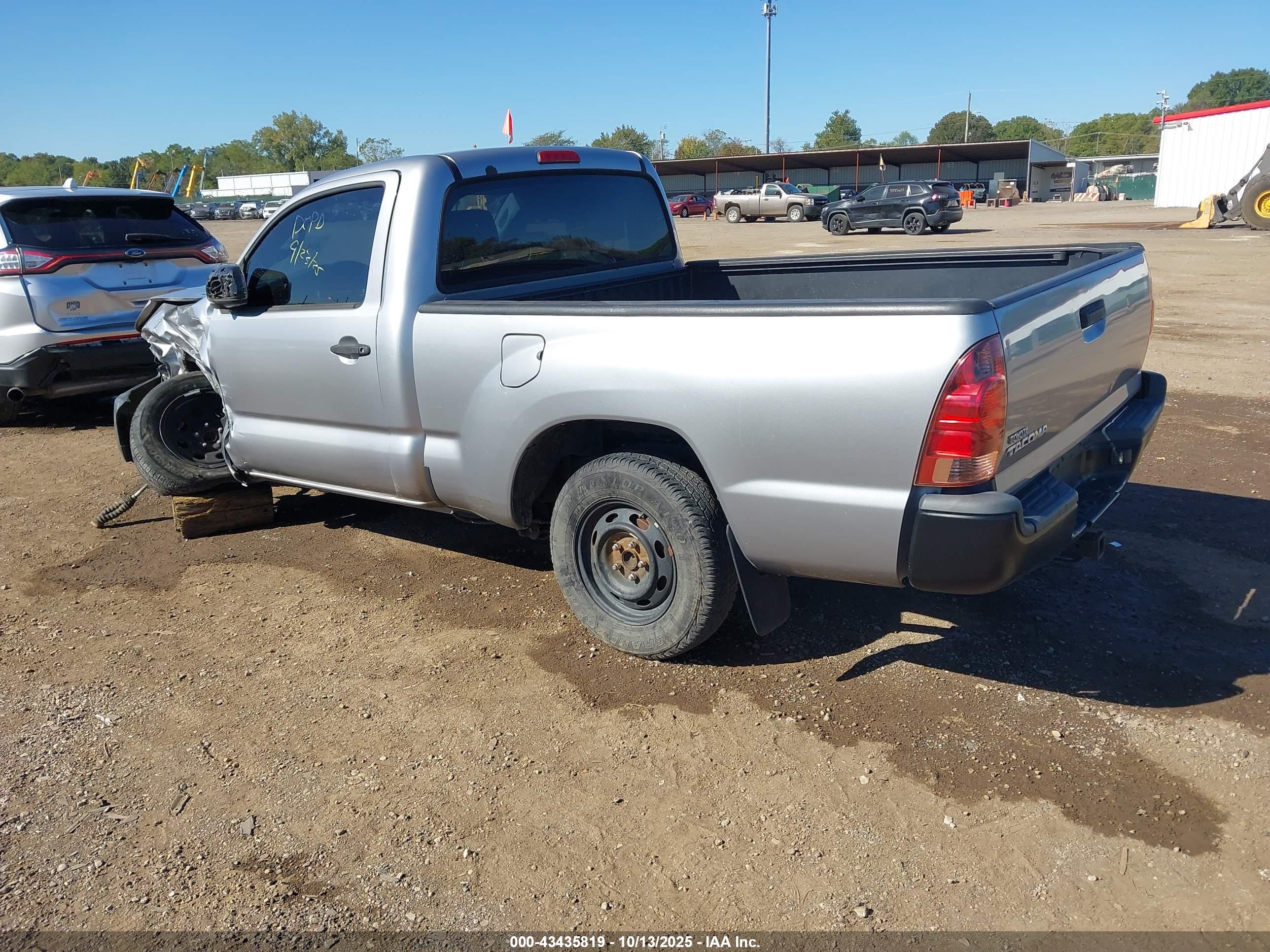 TOYOTA TACOMA image 3
