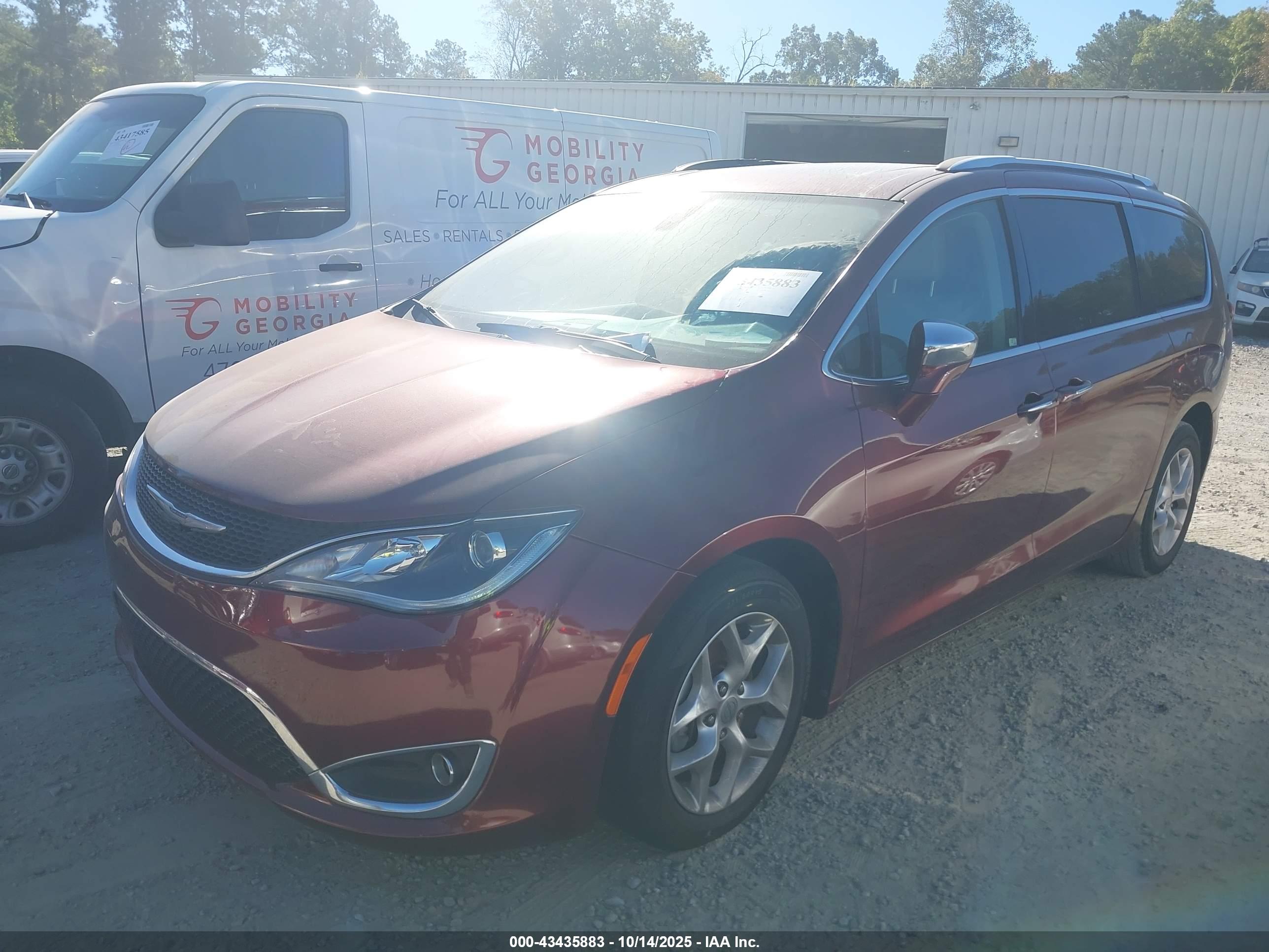 CHRYSLER PACIFICA image 2
