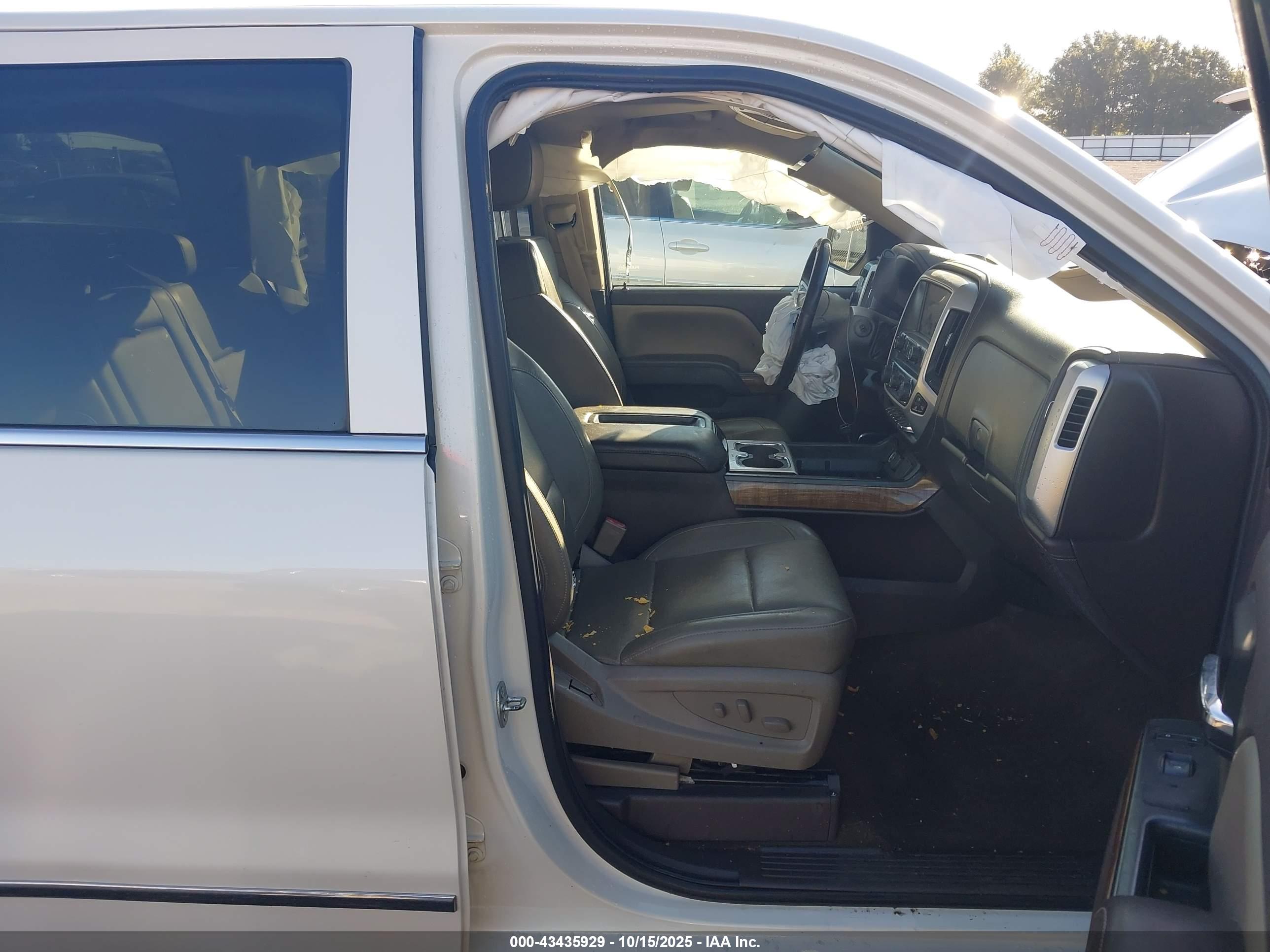 GMC SIERRA image 5