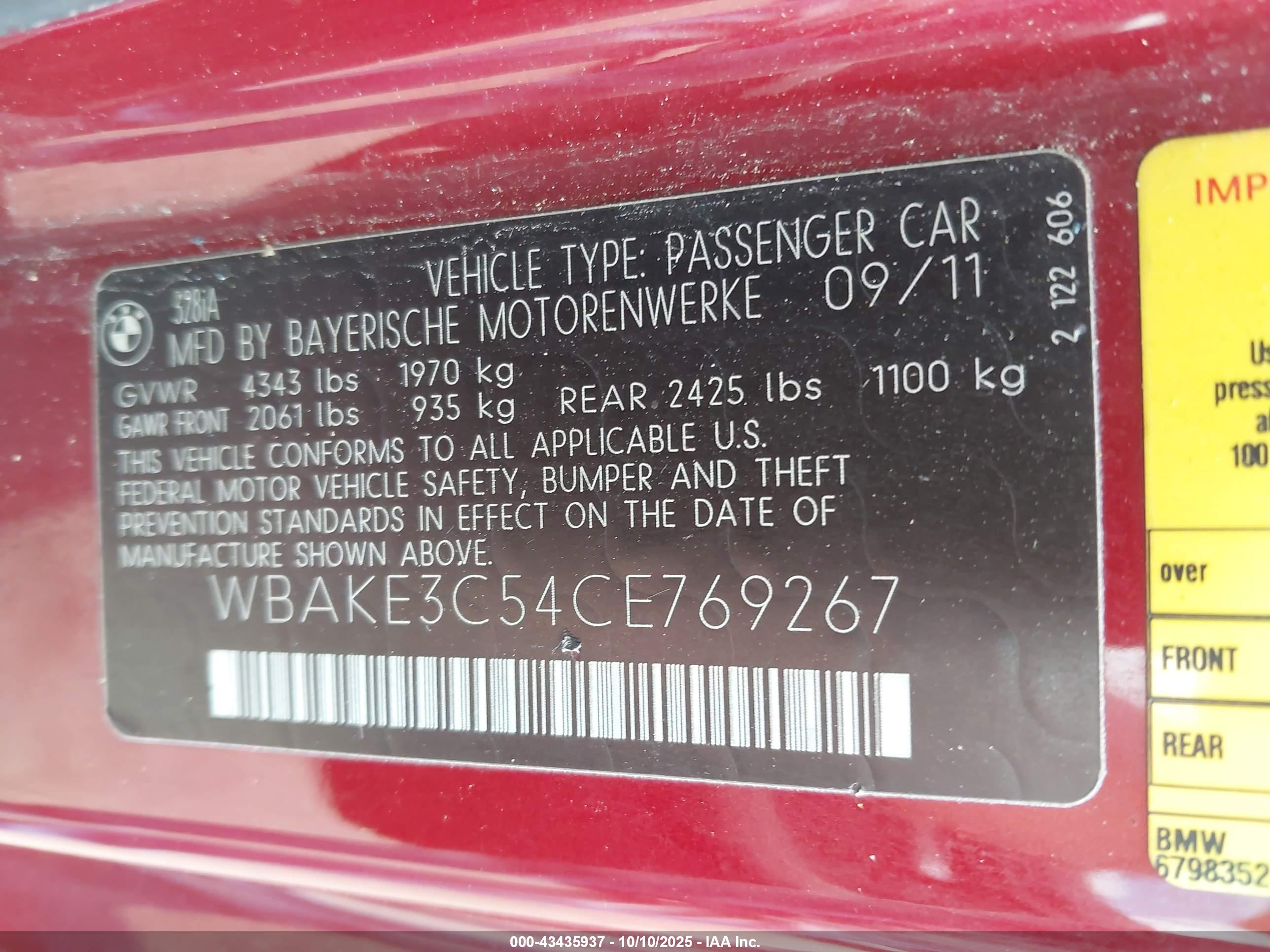 BMW 328I image 9