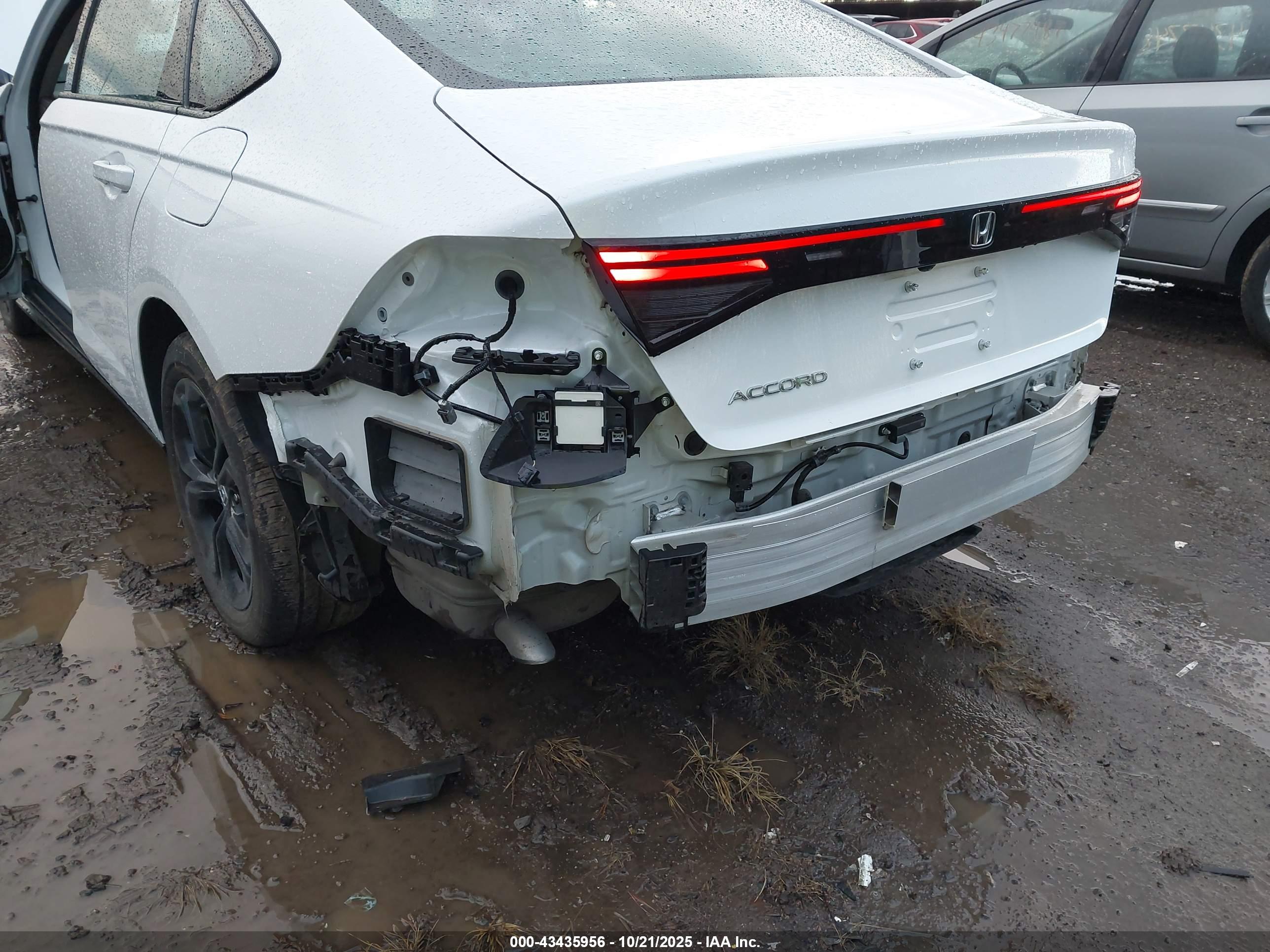 HONDA ACCORD image 6