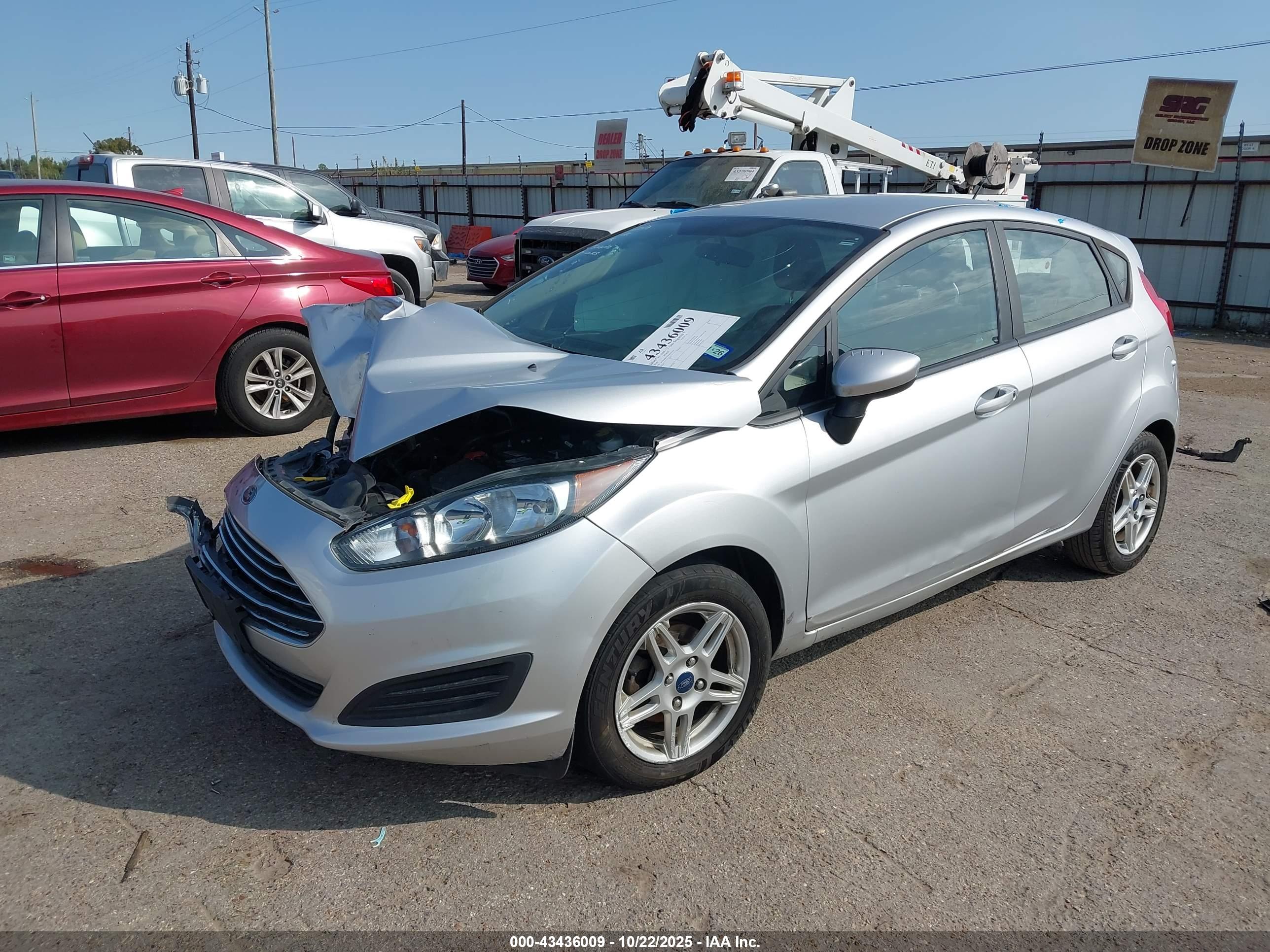 FORD FIESTA image 2