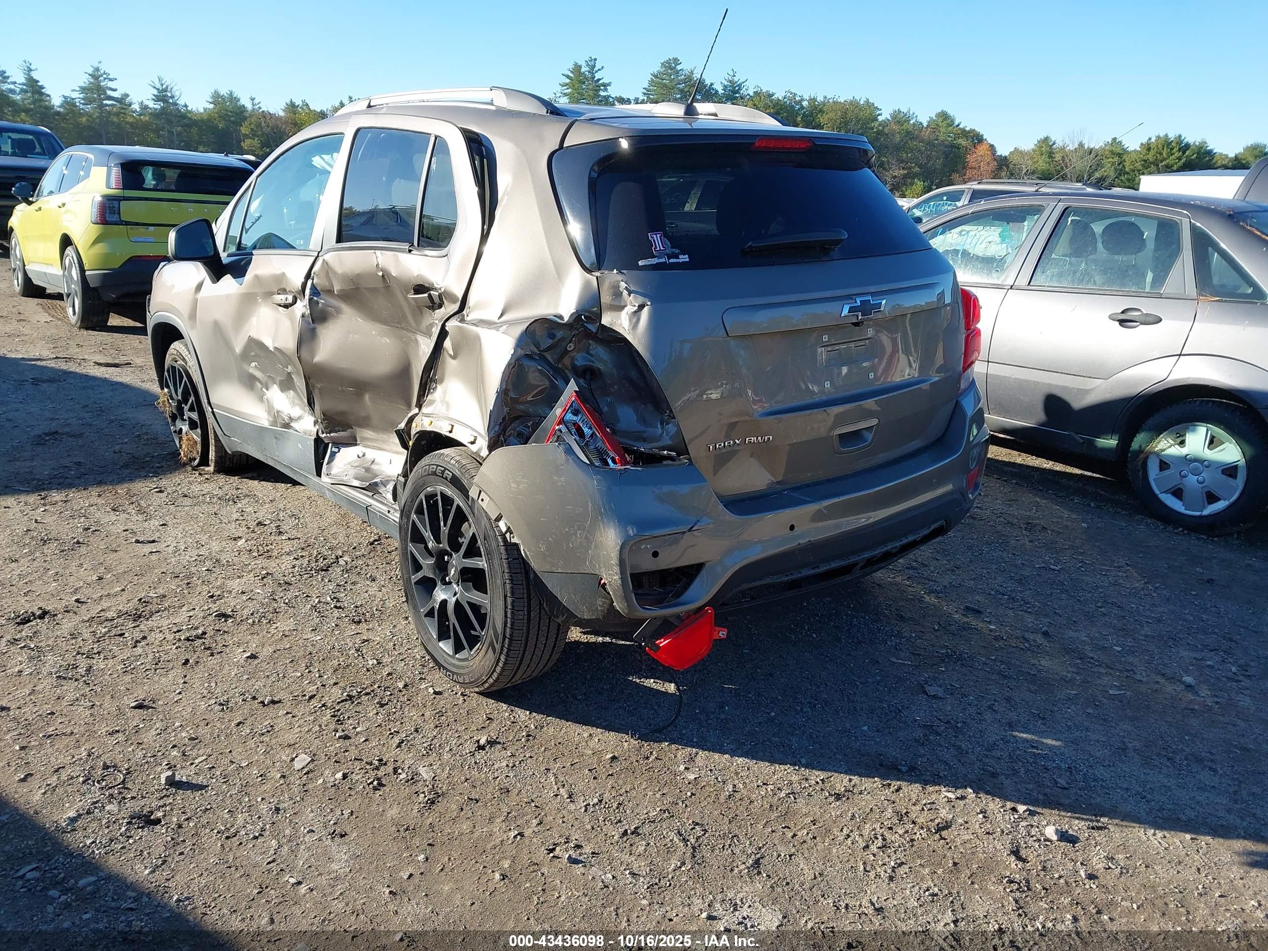 CHEVROLET TRAX image 3