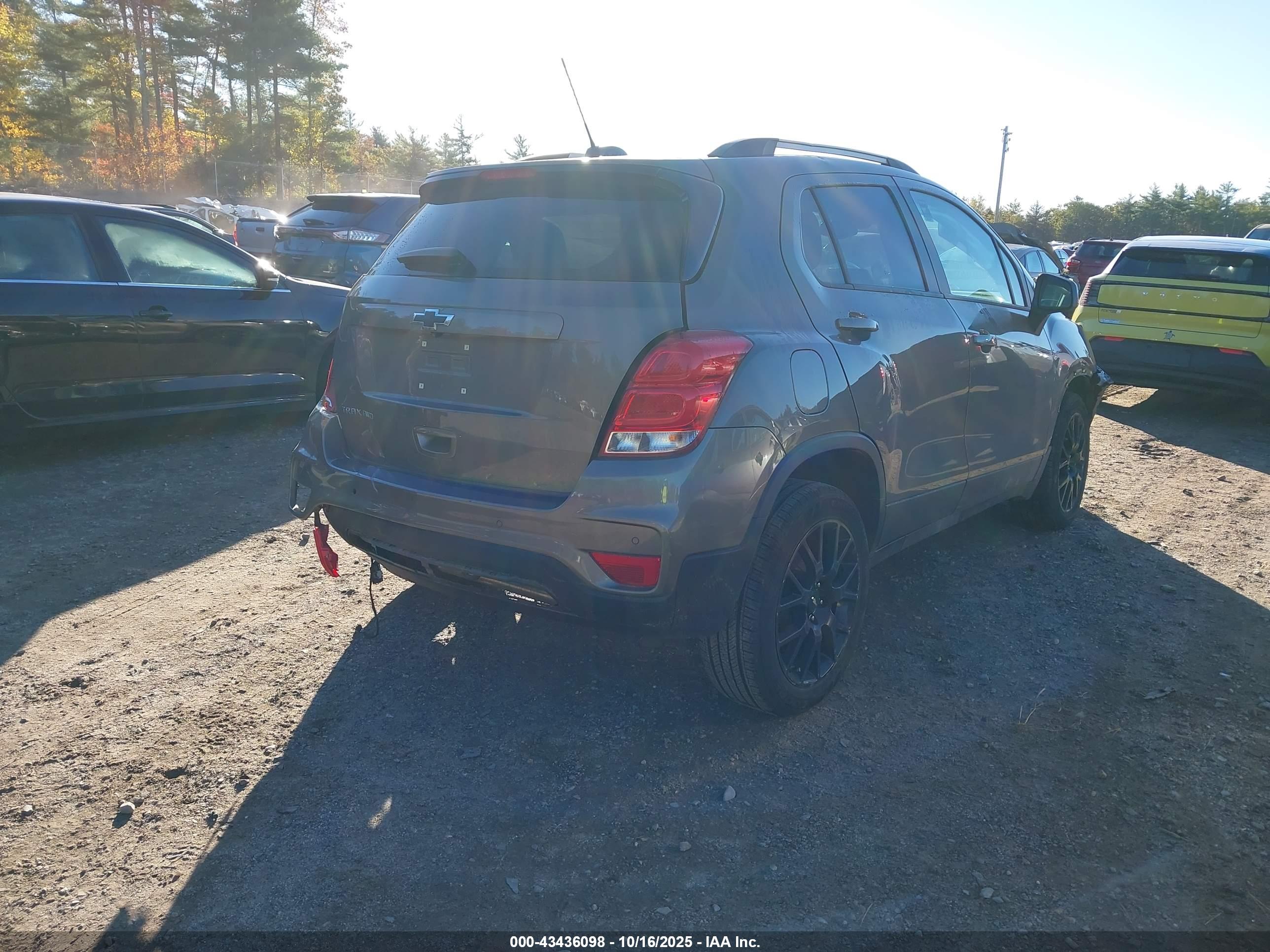 CHEVROLET TRAX image 4