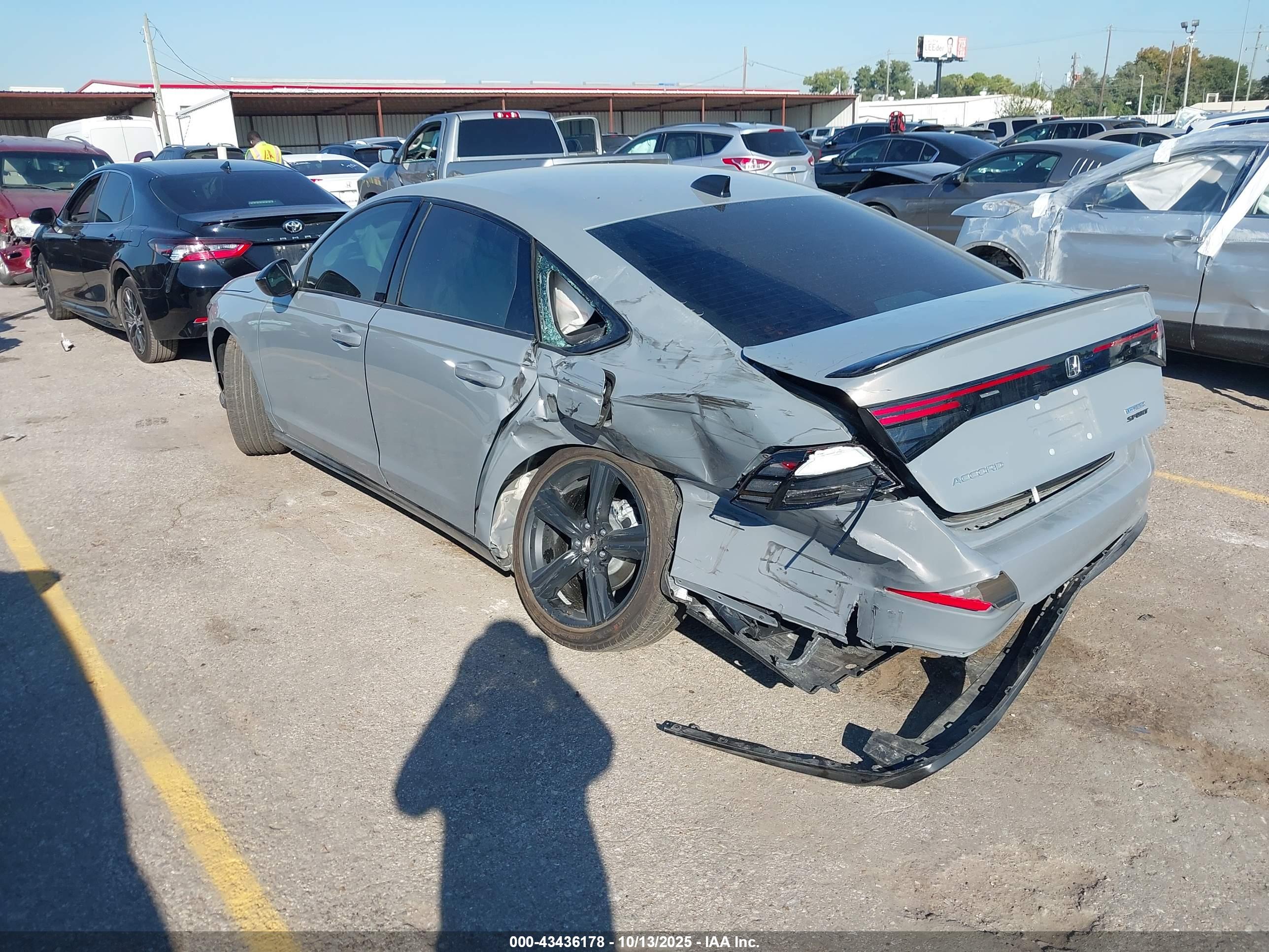 HONDA ACCORD image 3