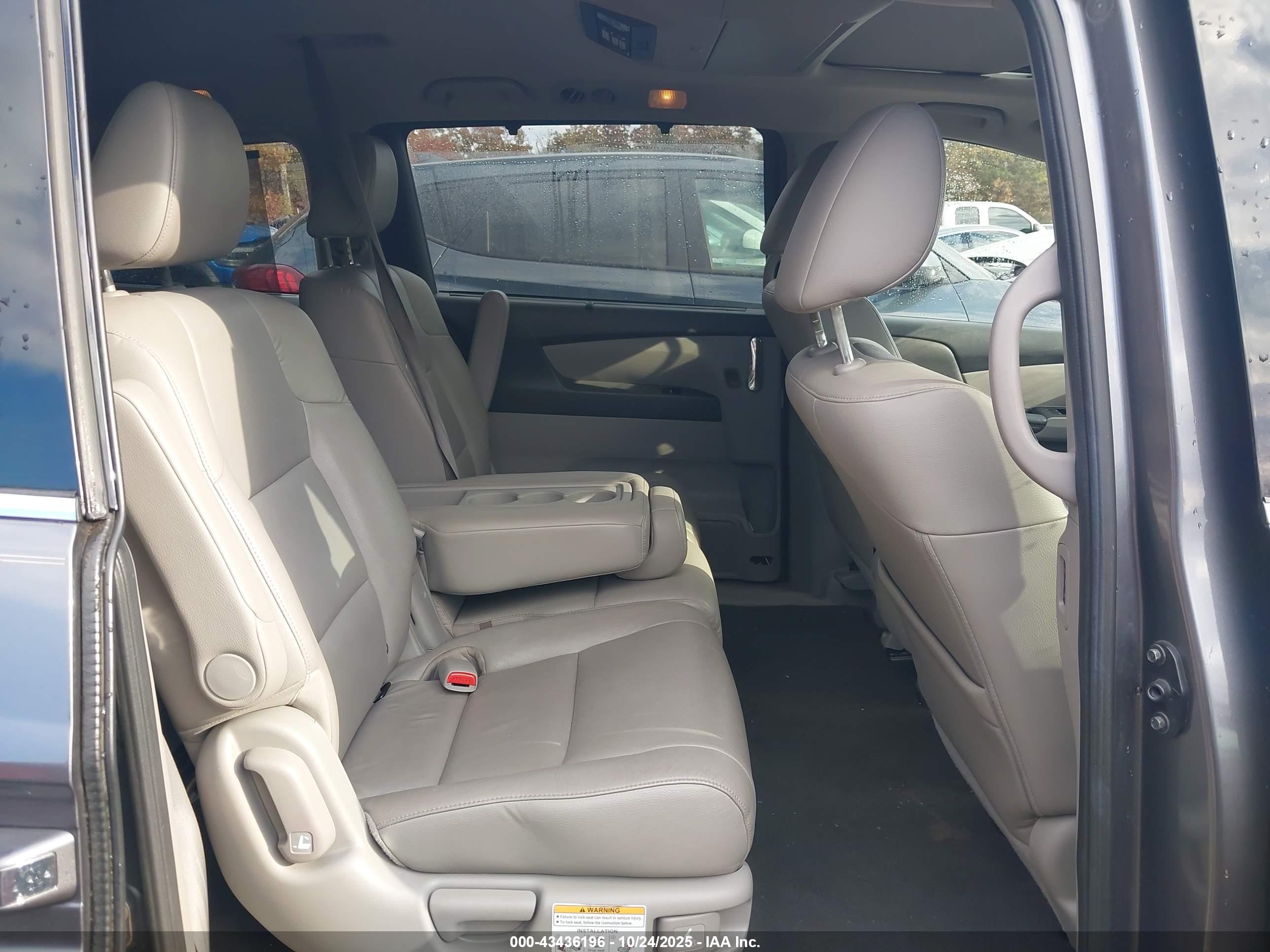 HONDA ODYSSEY image 8
