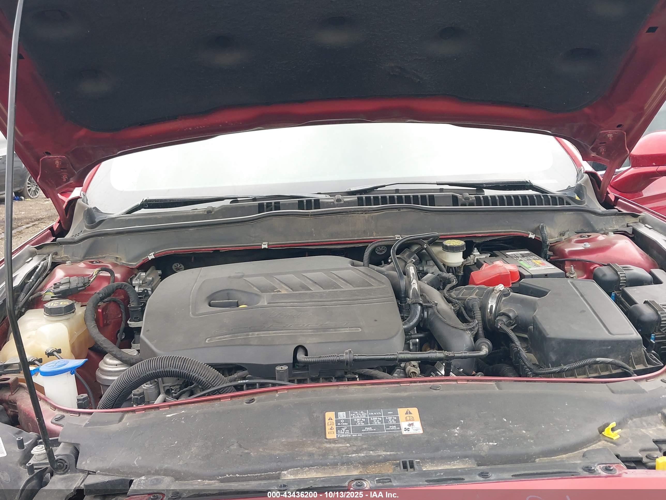 FORD FUSION image 10