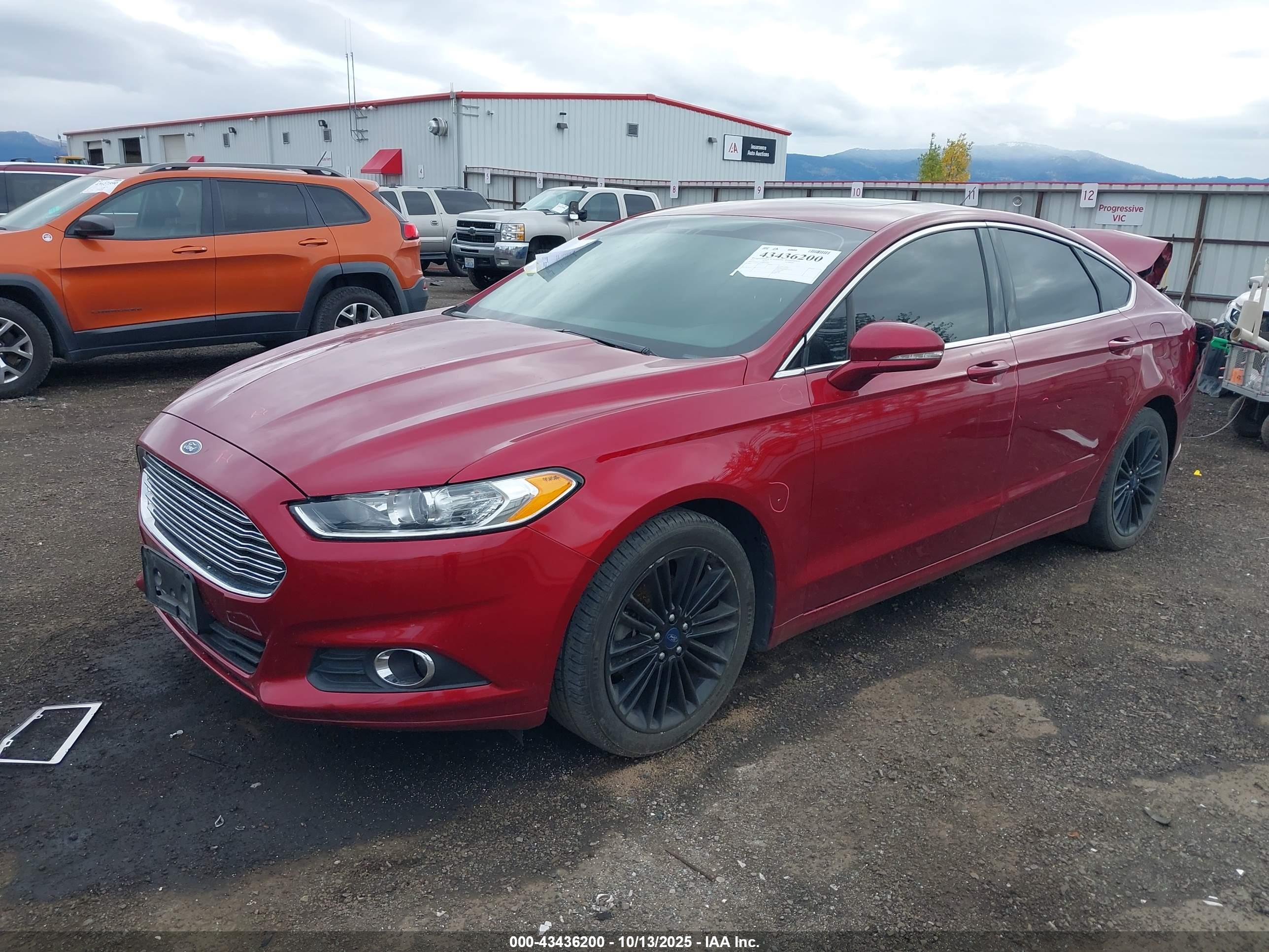 FORD FUSION image 2
