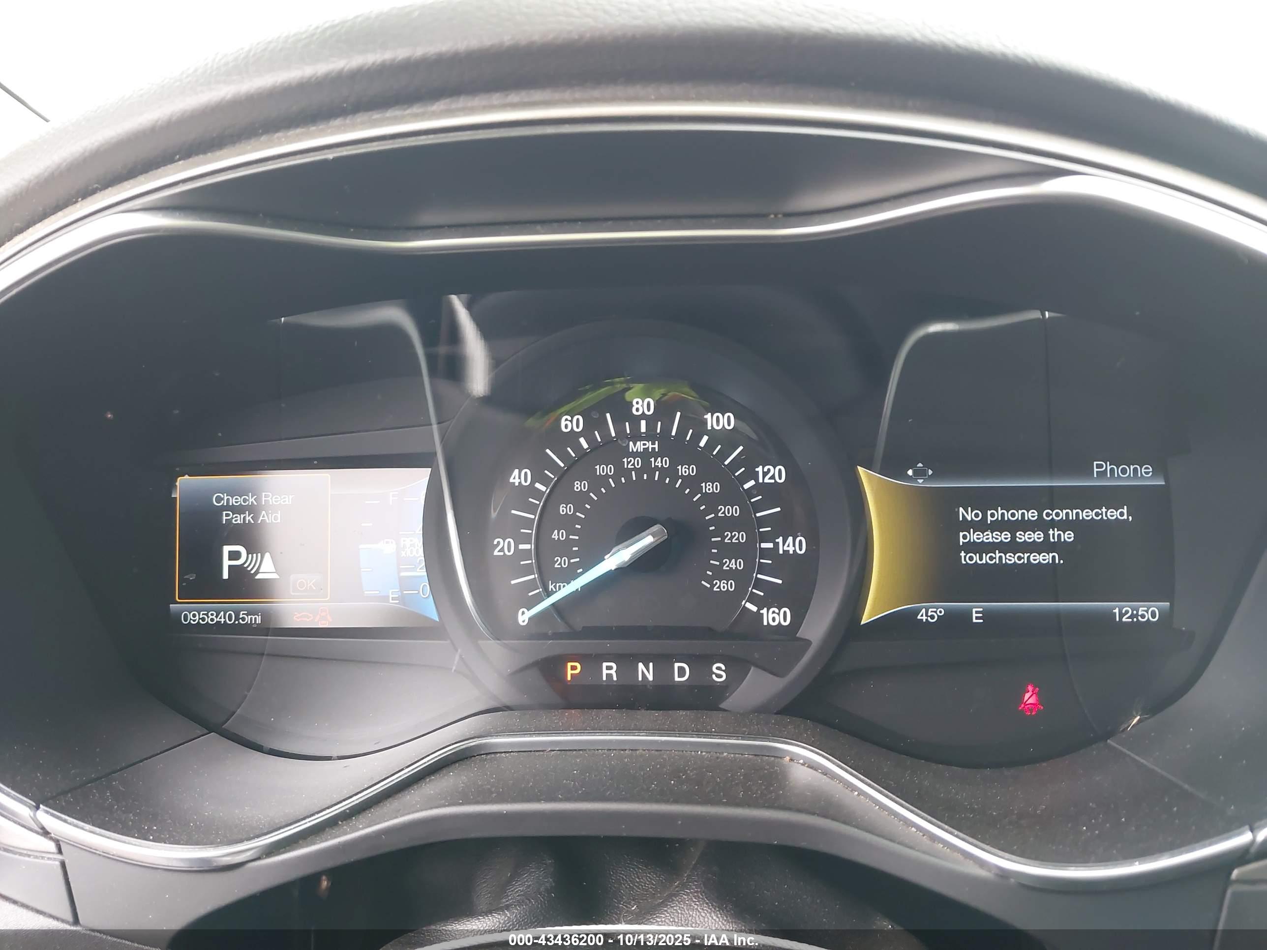 FORD FUSION image 7
