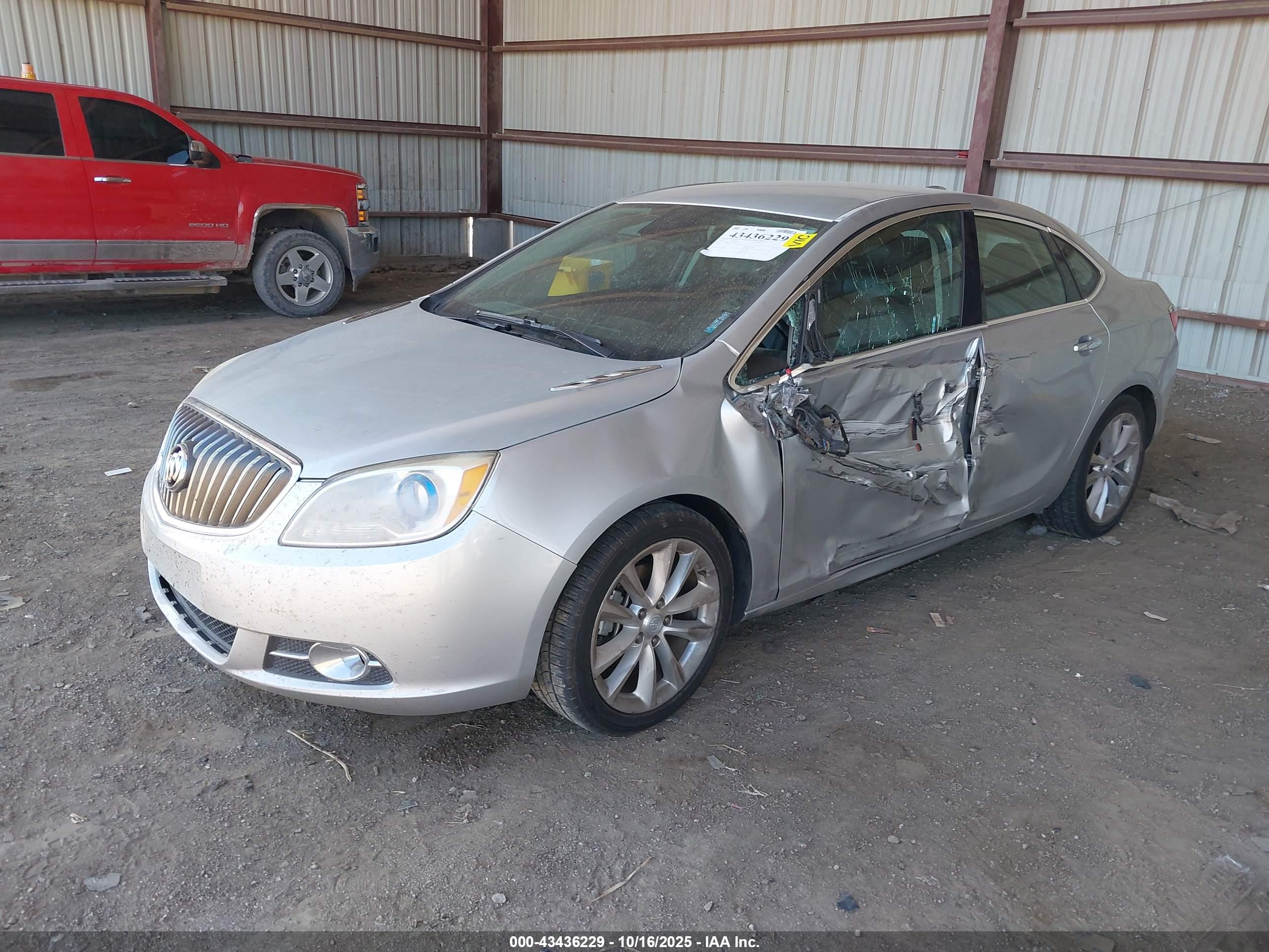 BUICK VERANO image 2