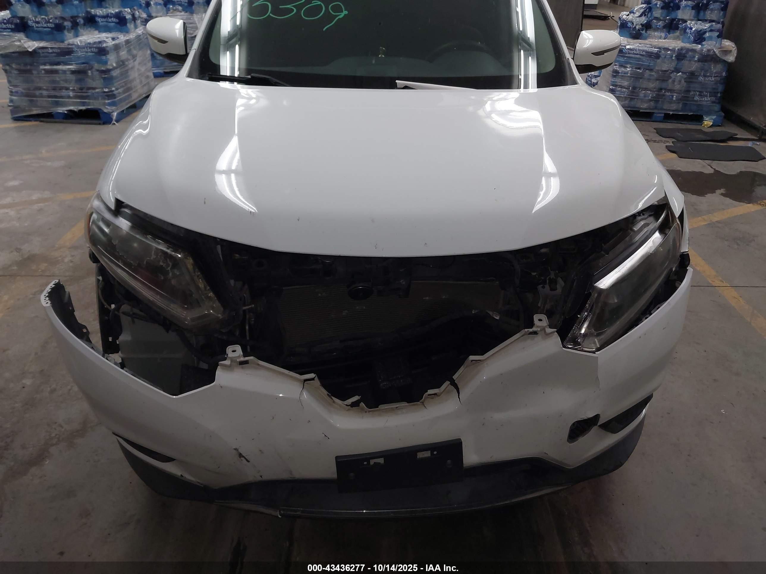 NISSAN ROGUE image 6