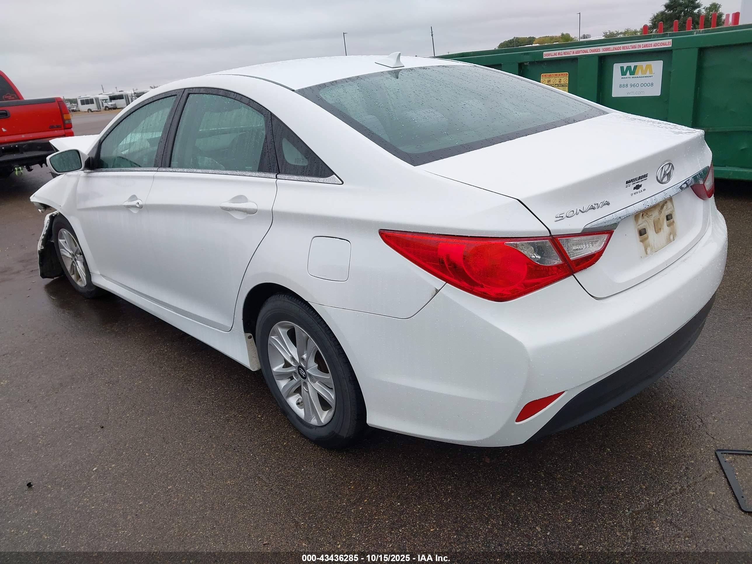 HYUNDAI SONATA image 3