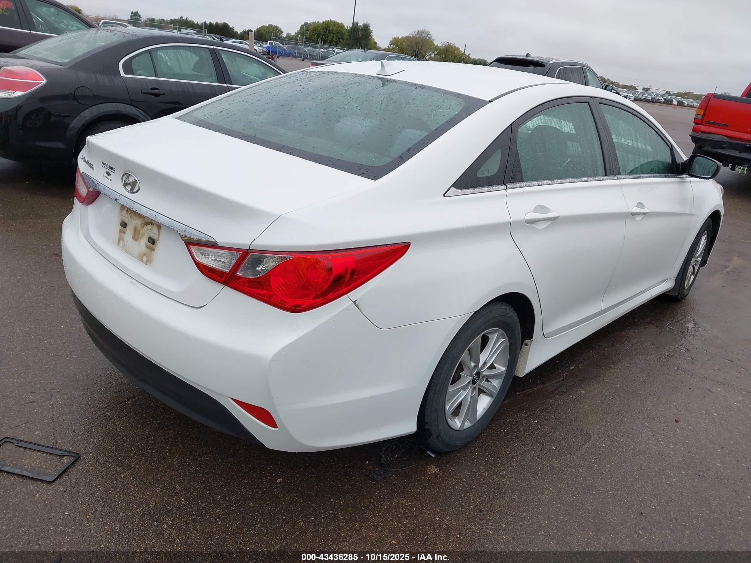 HYUNDAI SONATA image 4