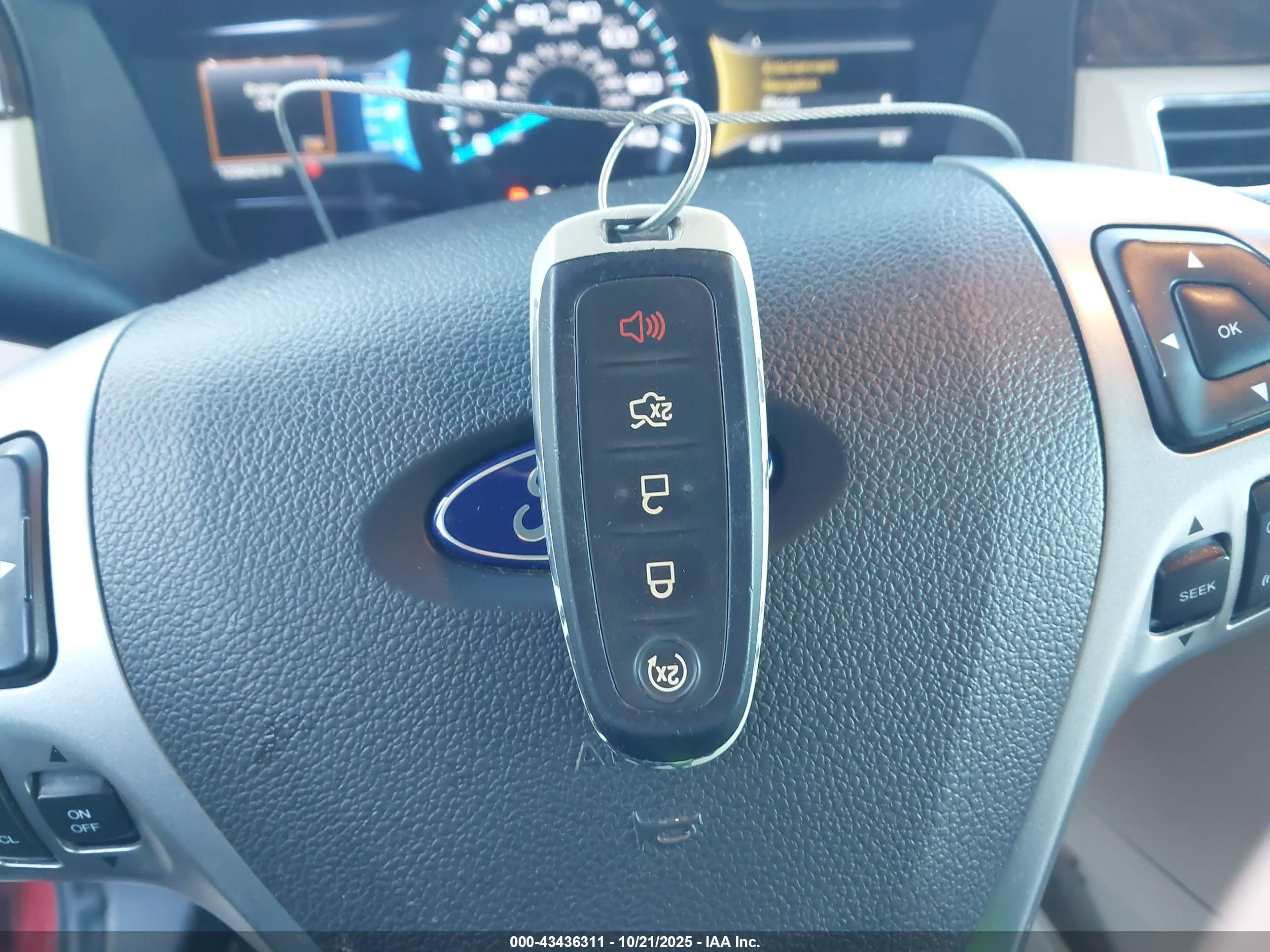 FORD FLEX image 11