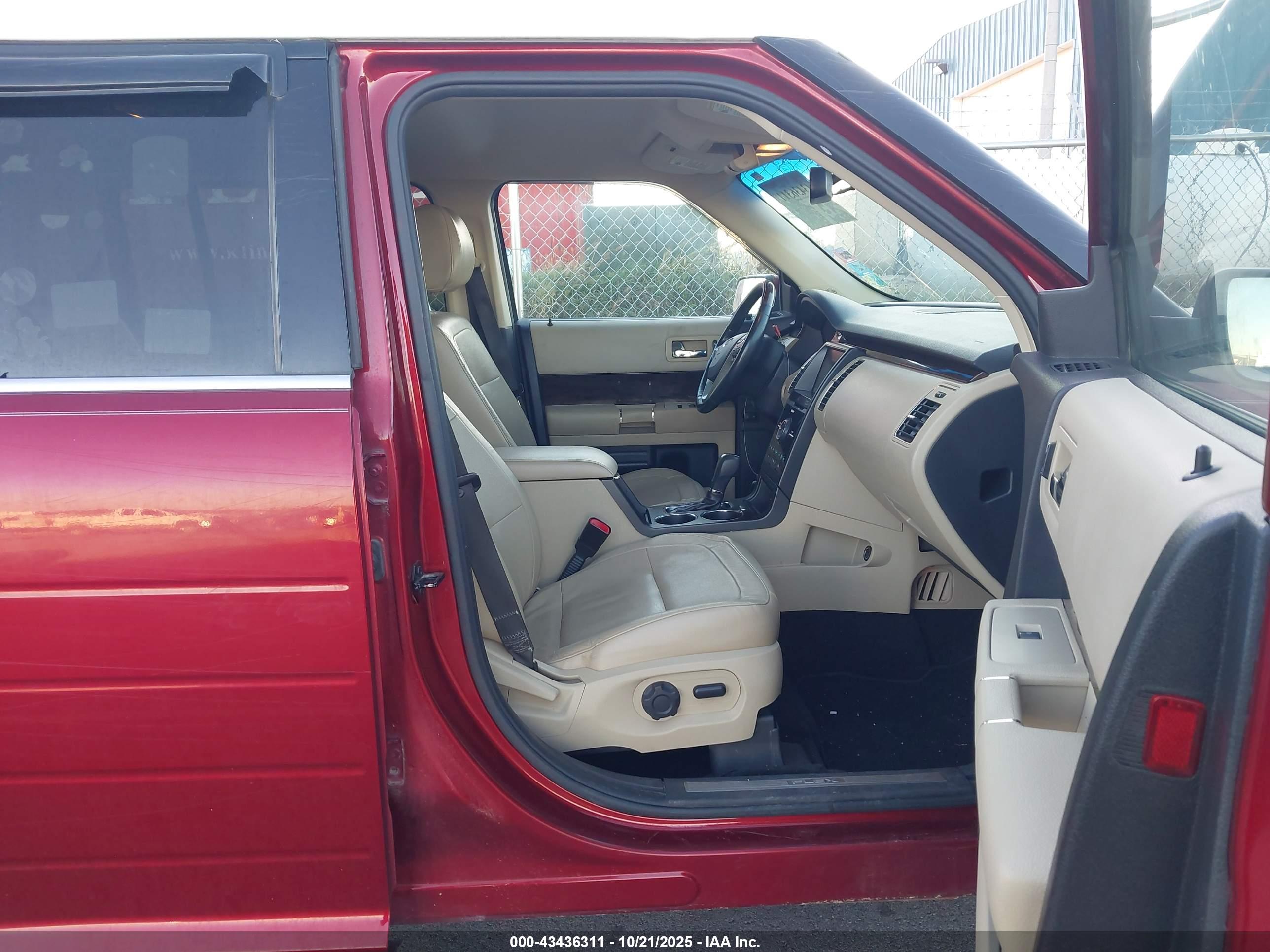 FORD FLEX image 5