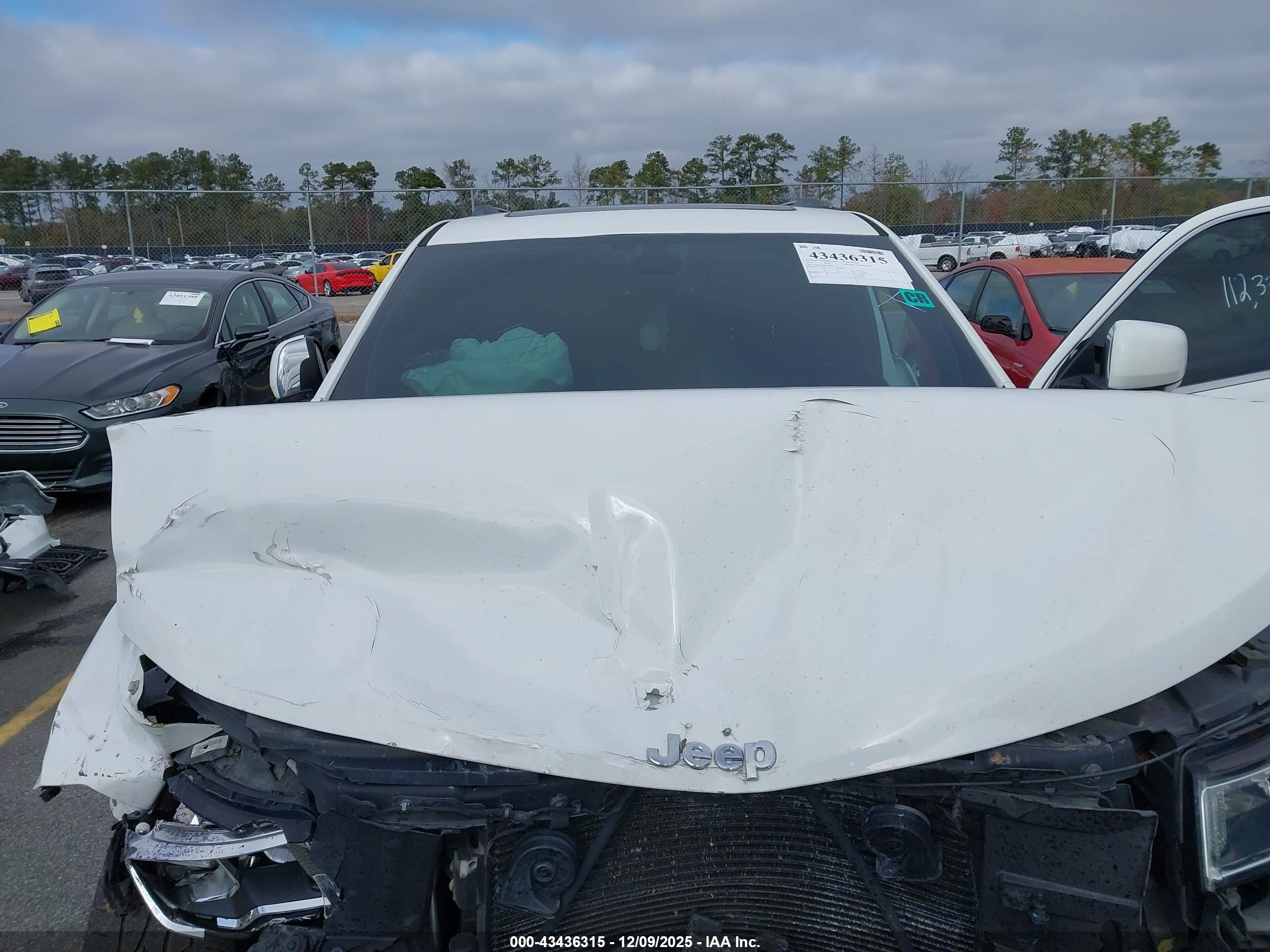 JEEP GRAND image 10