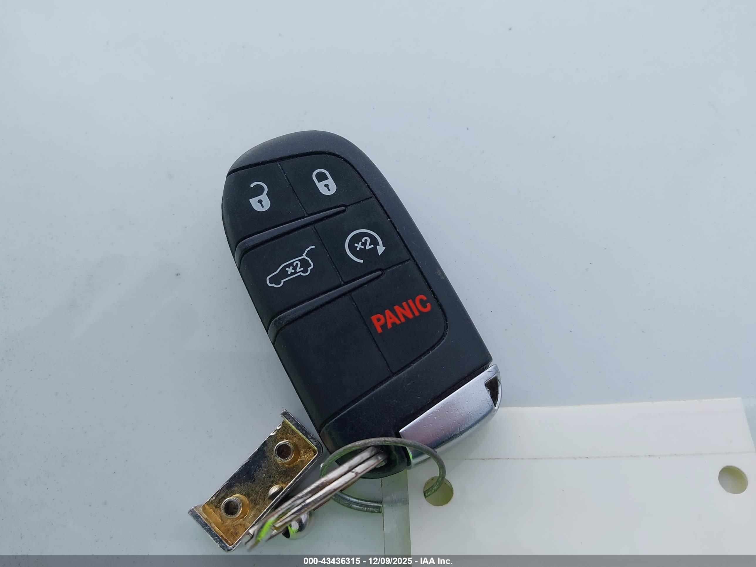 JEEP GRAND image 11
