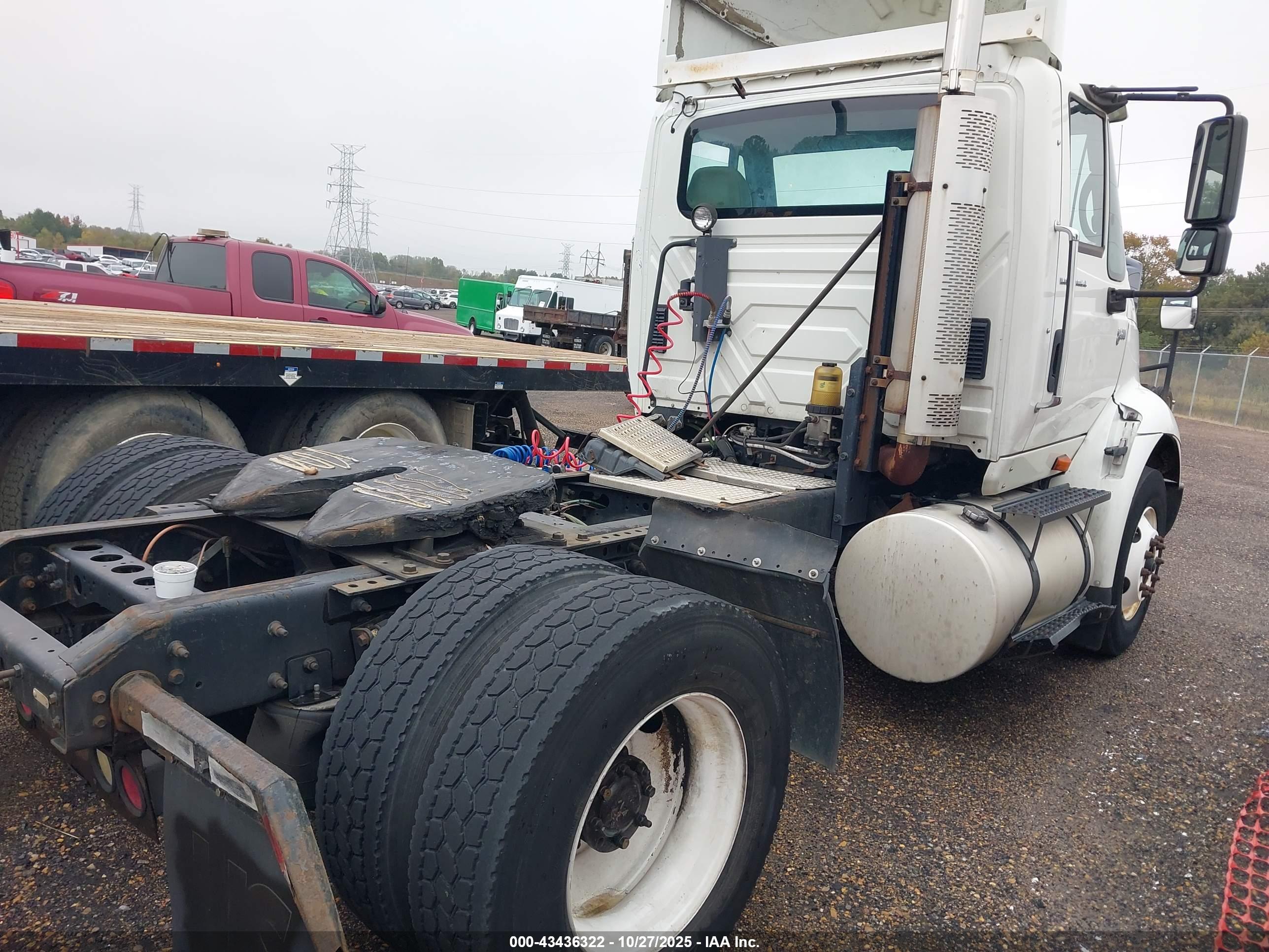 INTERNATIONAL 8000 image 4