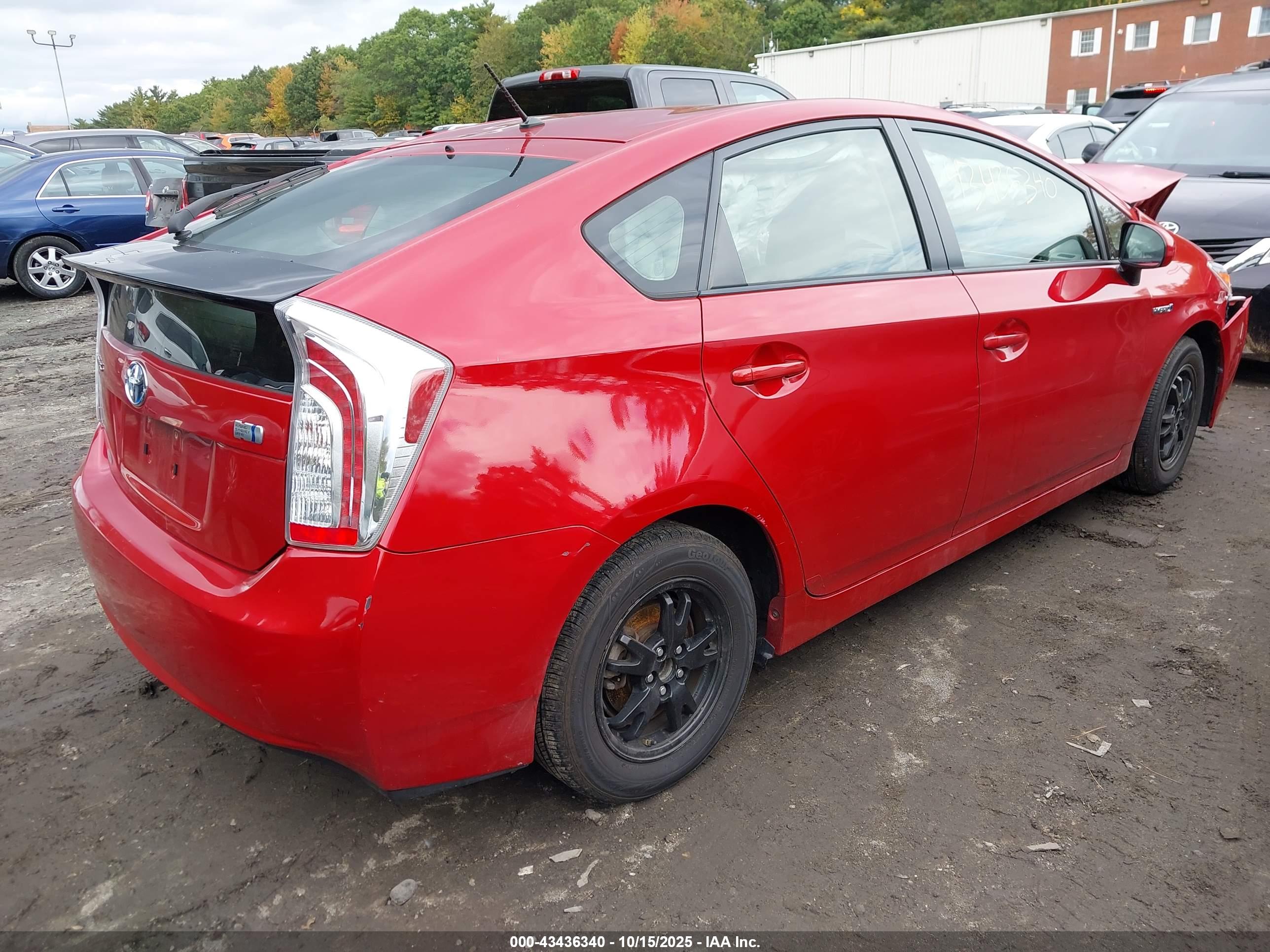 TOYOTA PRIUS image 4