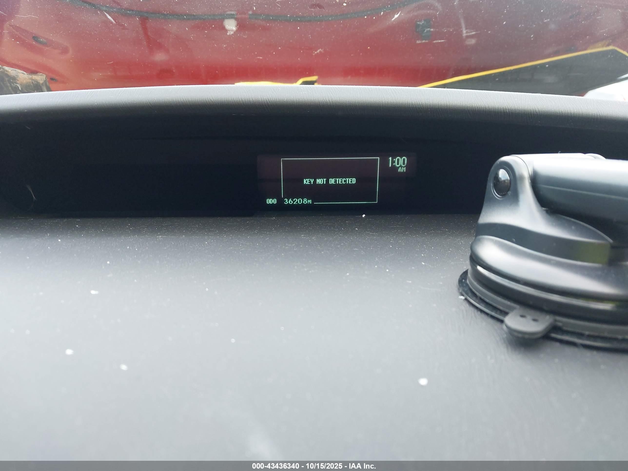 TOYOTA PRIUS image 7