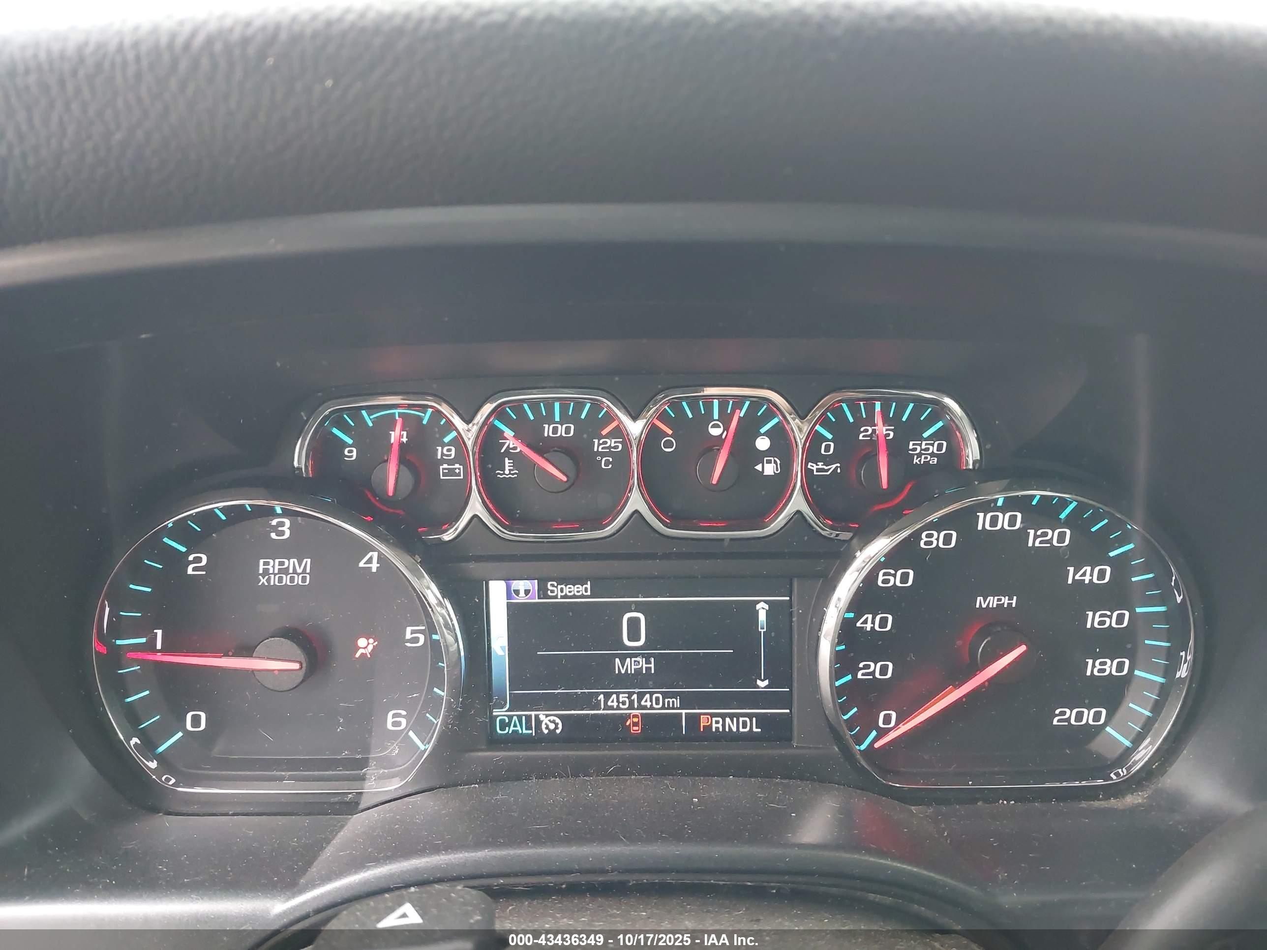 CHEVROLET SILVERADO image 7