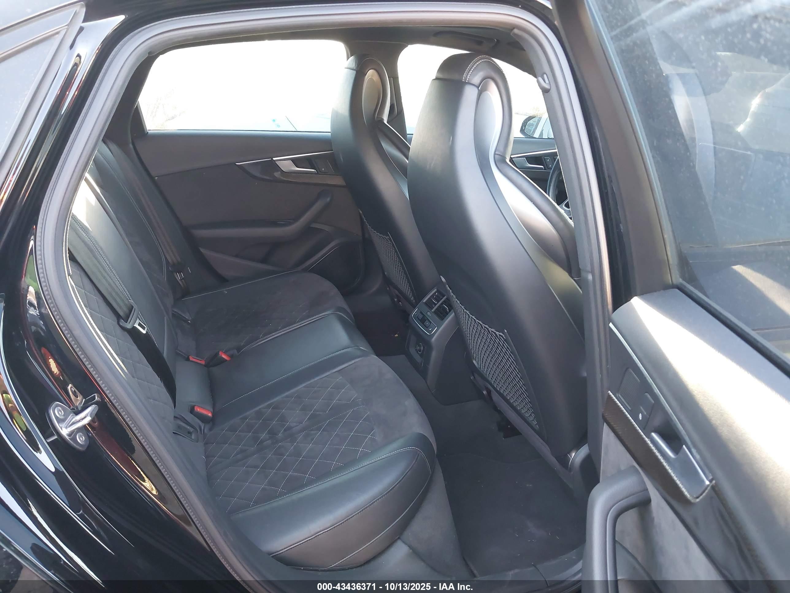 AUDI S4 image 8