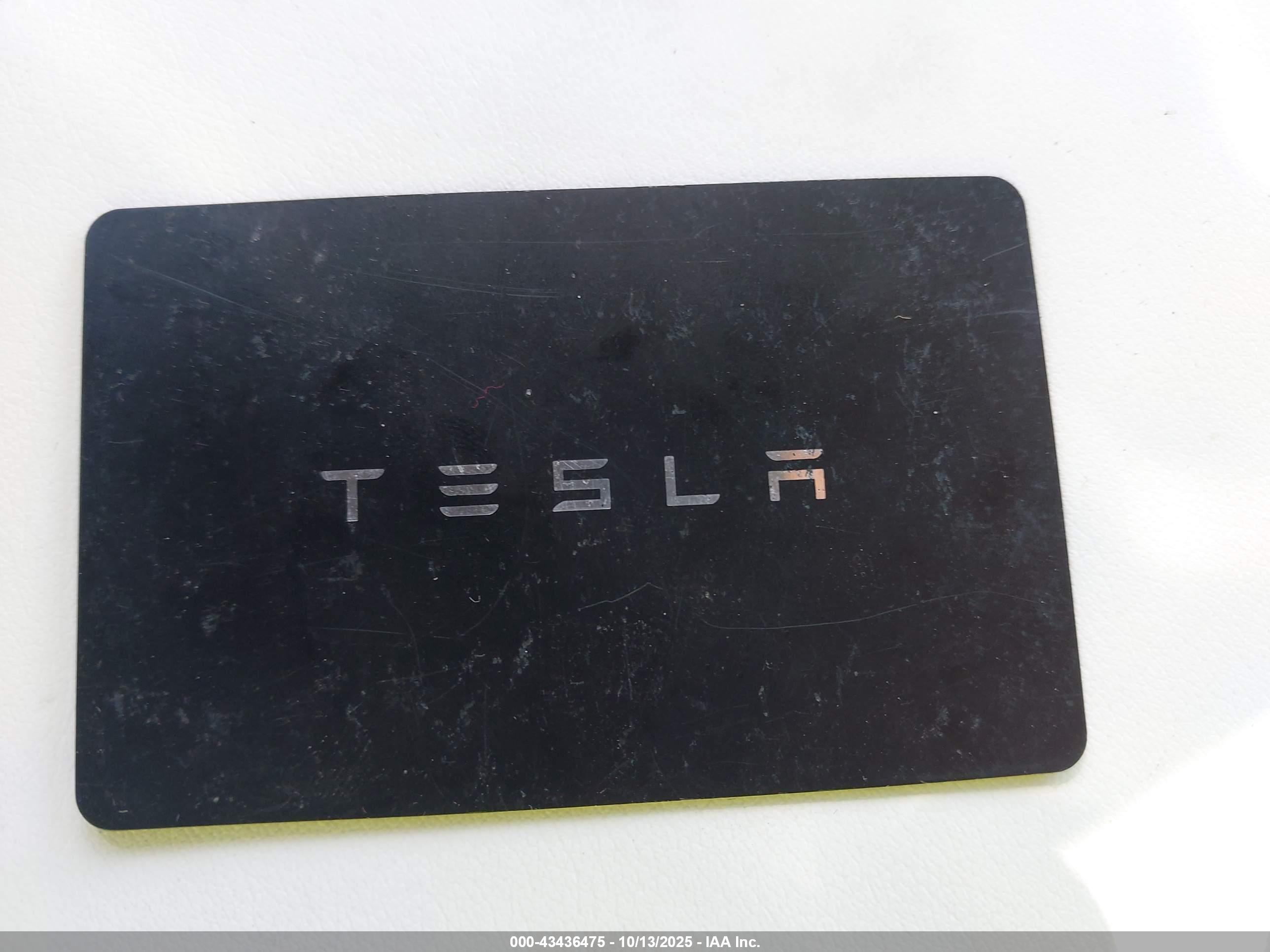 TESLA MODEL image 11