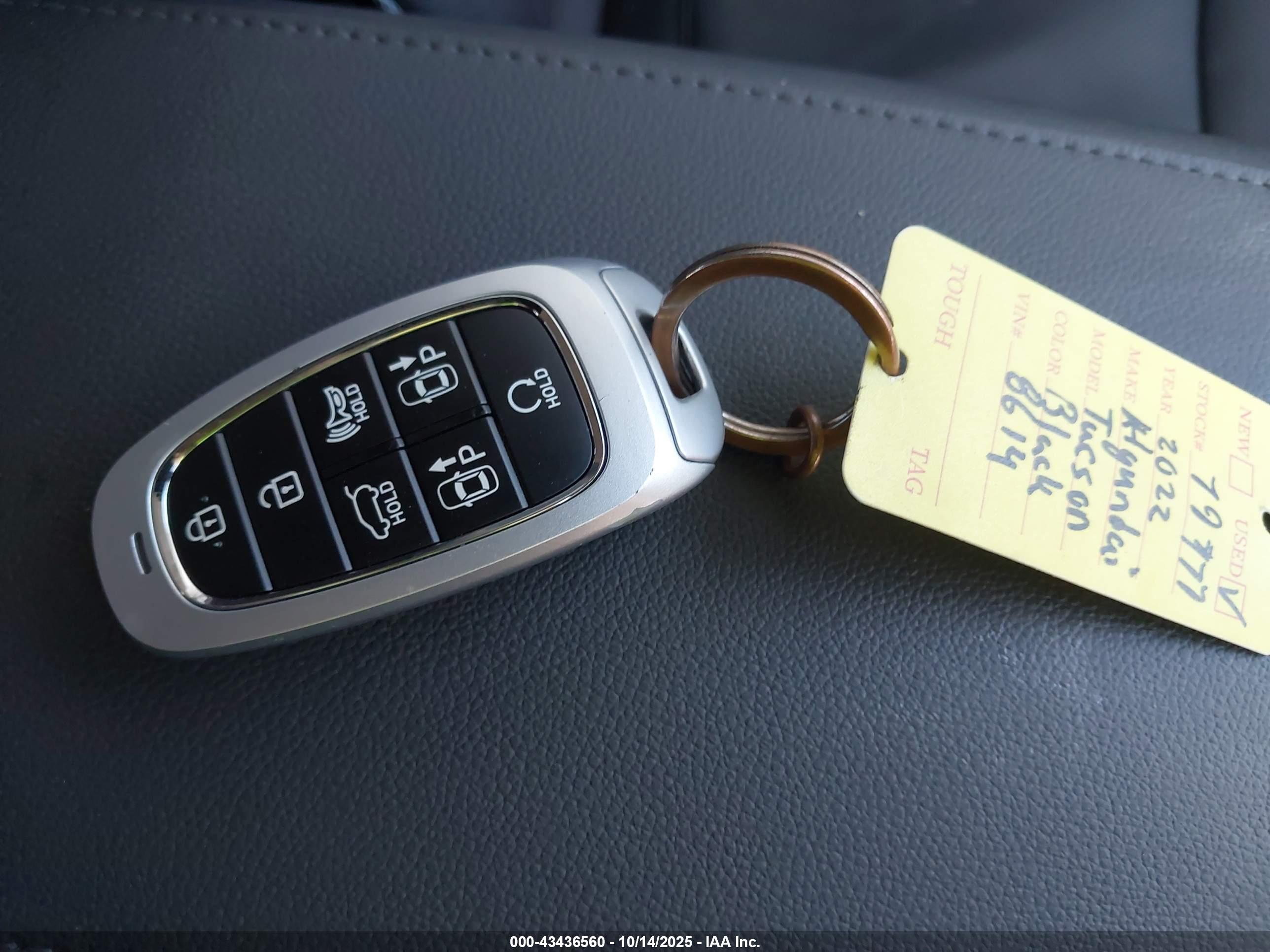 HYUNDAI TUCSON image 11