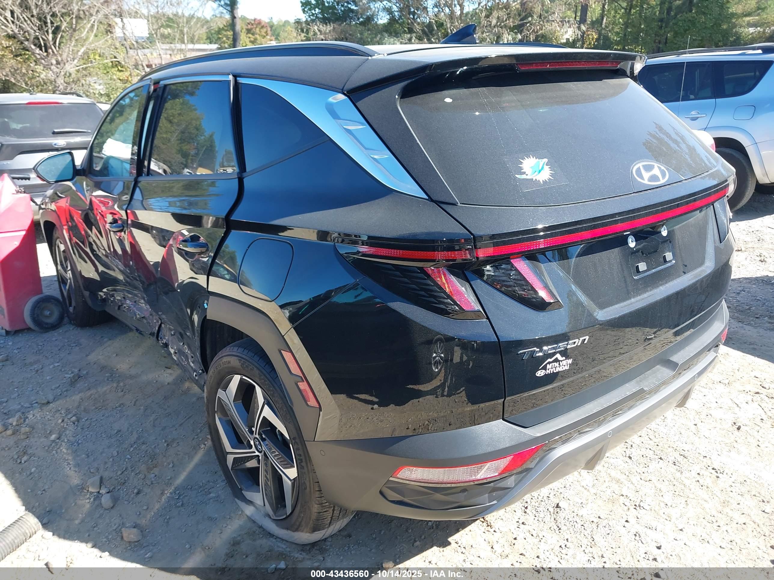 HYUNDAI TUCSON image 3