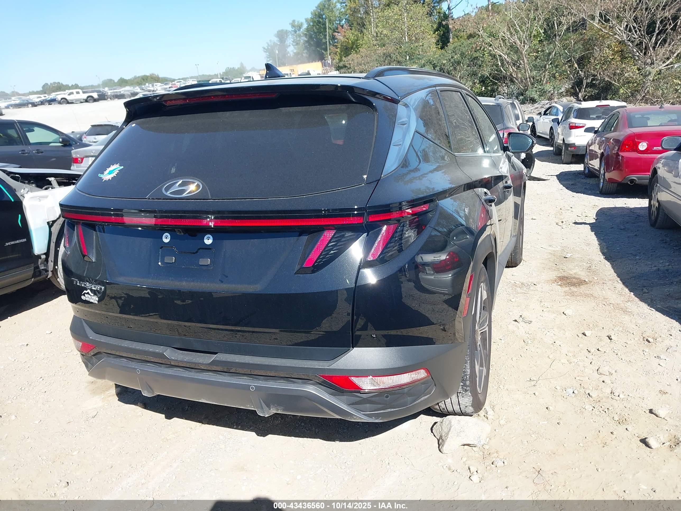 HYUNDAI TUCSON image 4