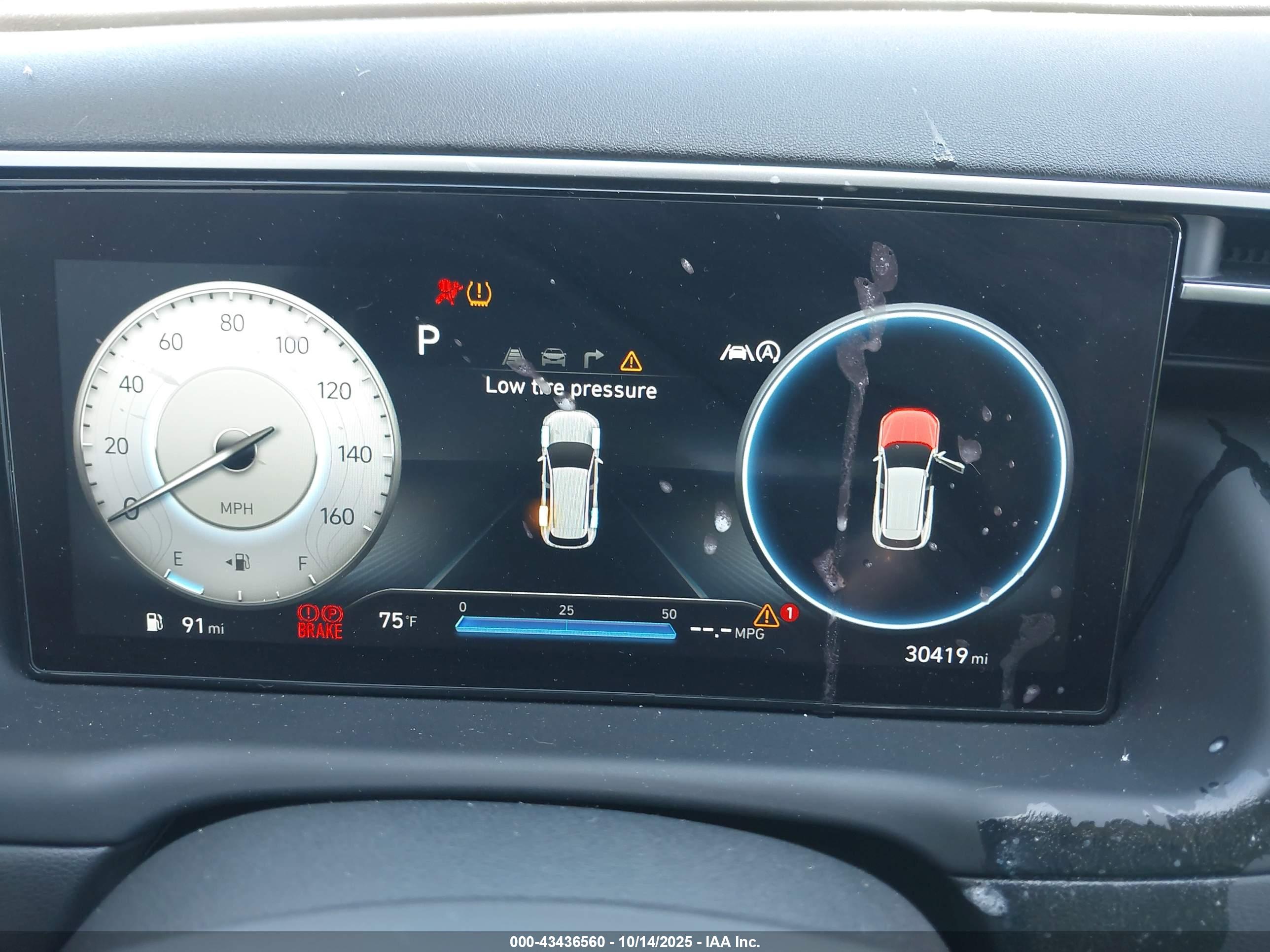 HYUNDAI TUCSON image 7