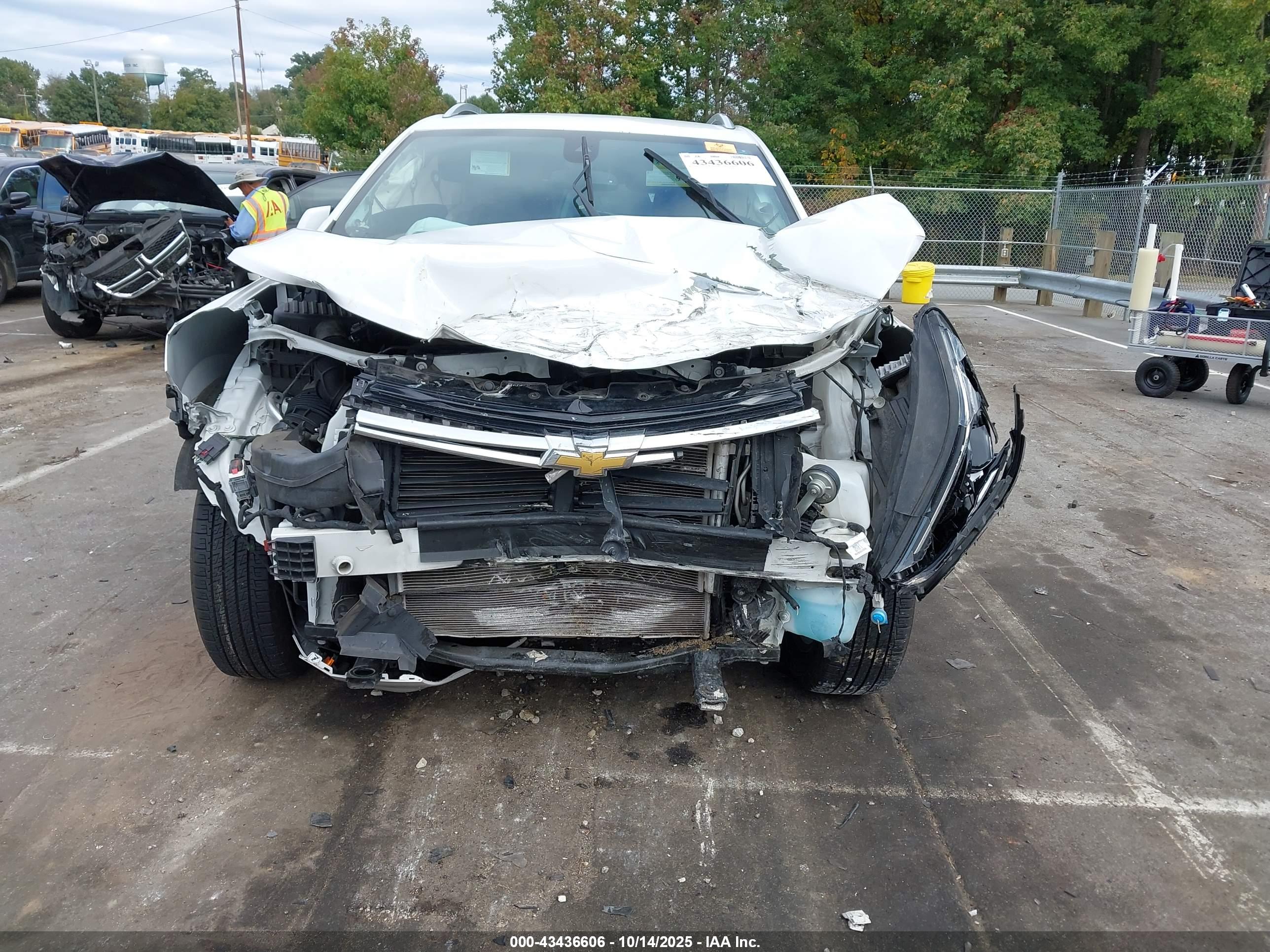 CHEVROLET EQUINOX image 6