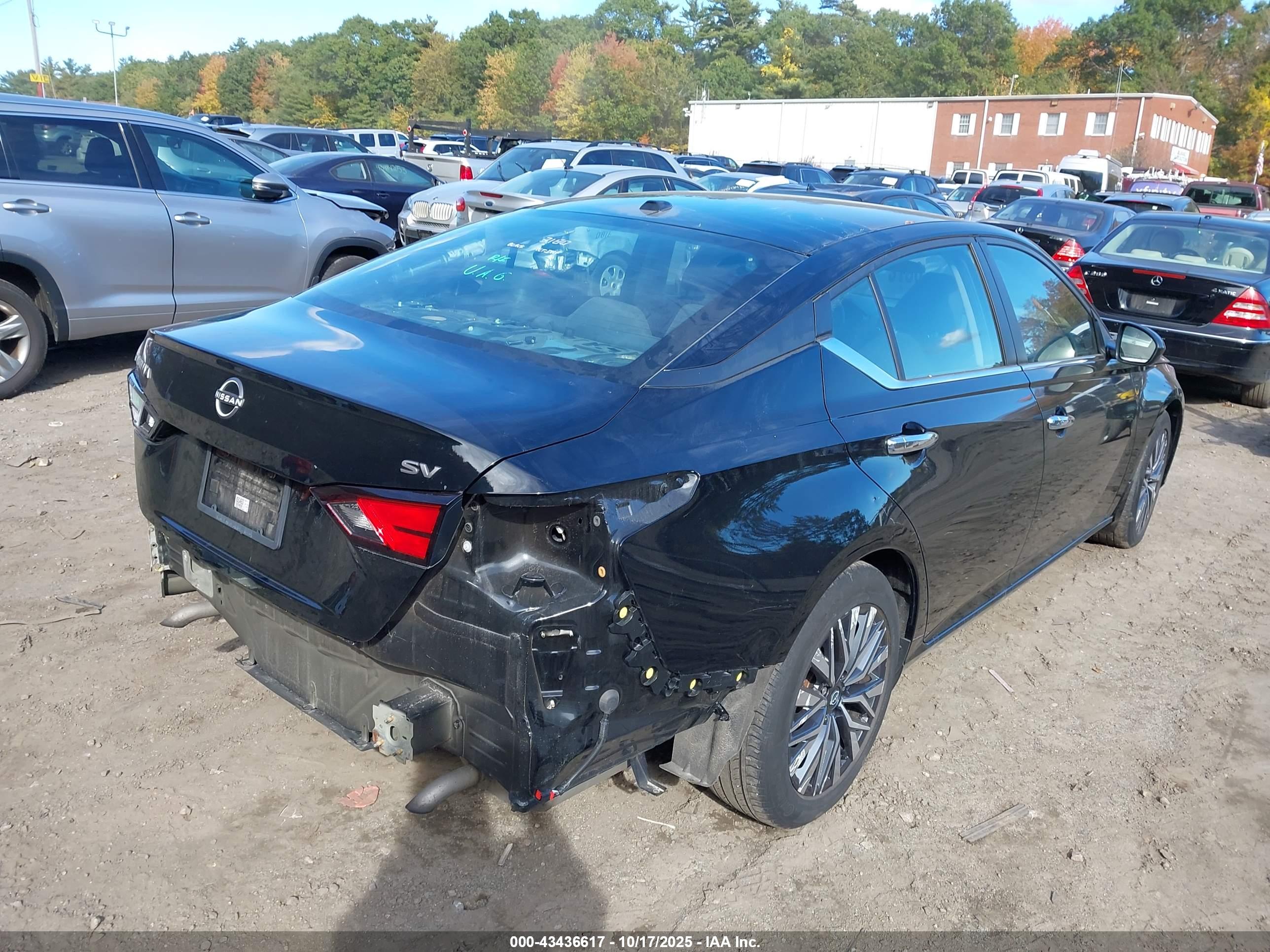 NISSAN ALTIMA image 4