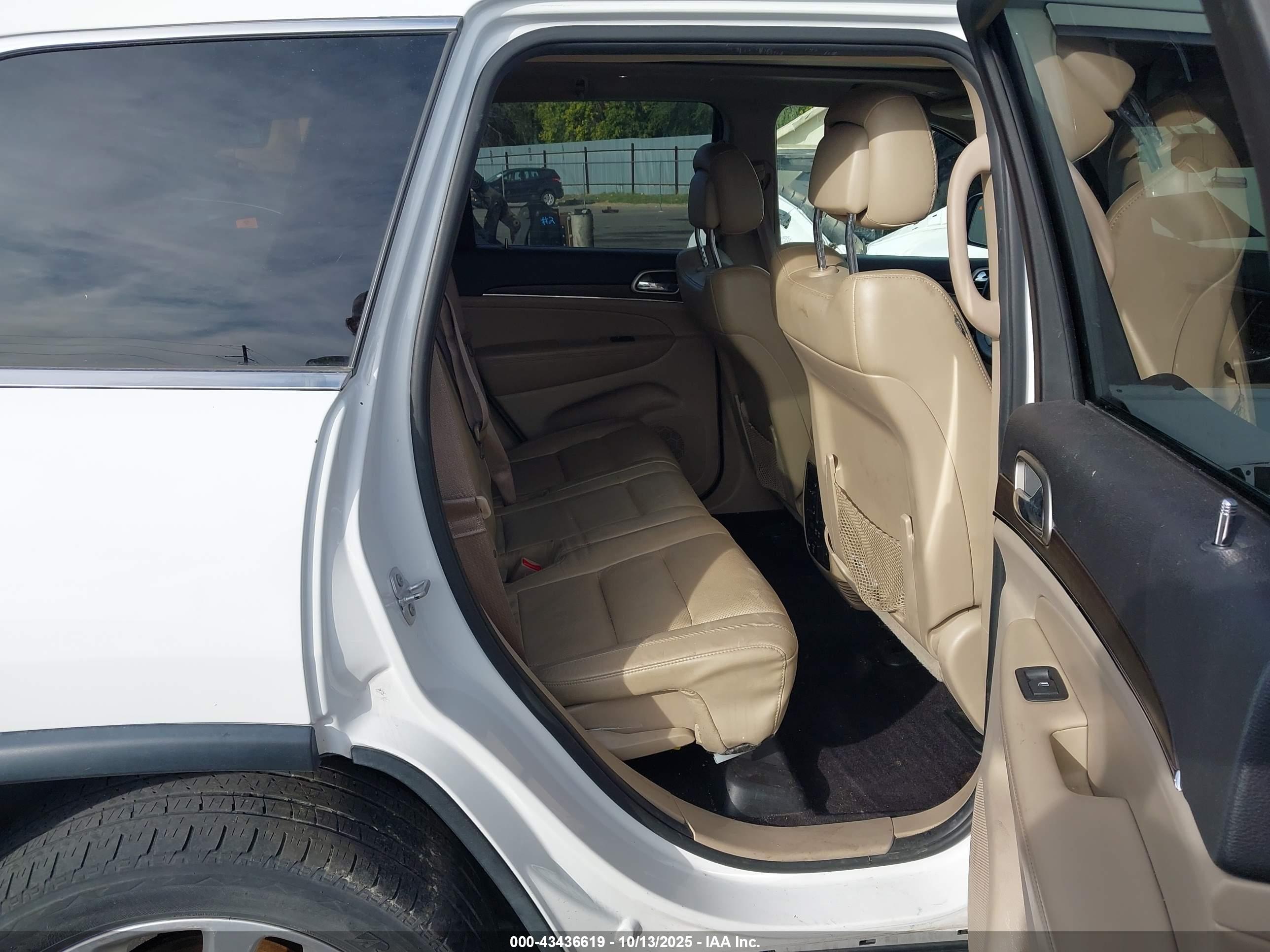 JEEP GRAND image 8