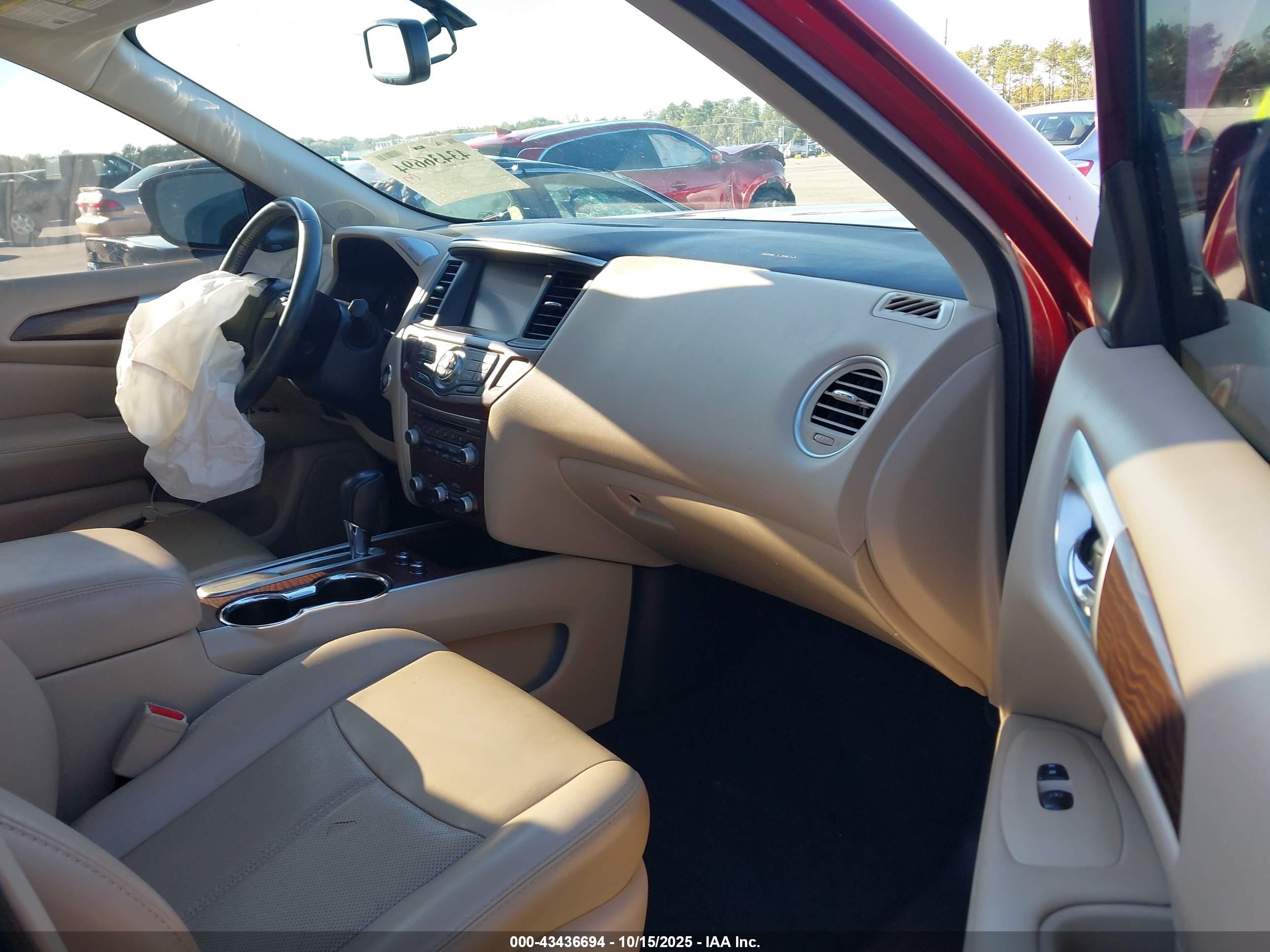 NISSAN PATHFINDER image 5