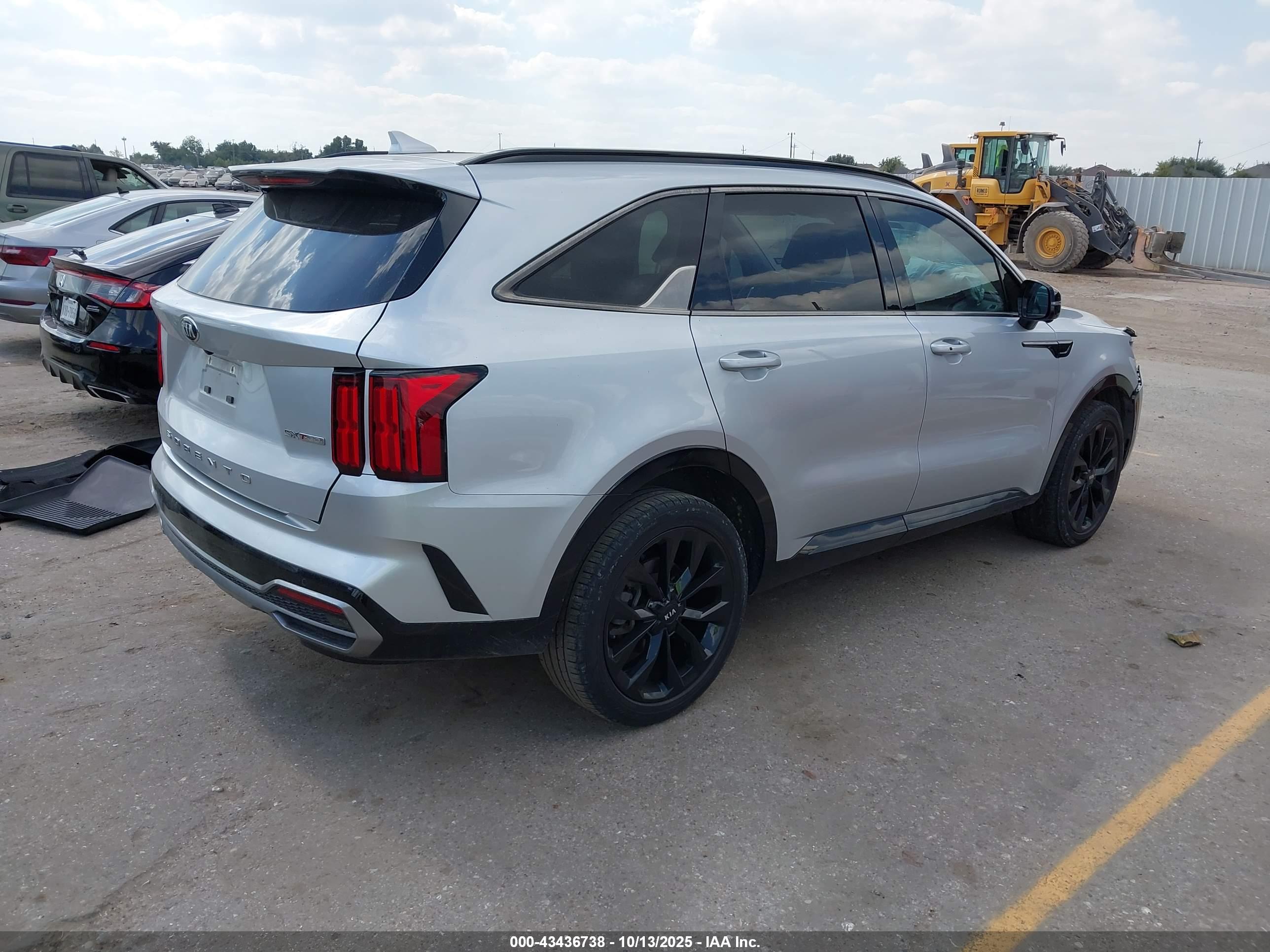 KIA SORENTO image 4