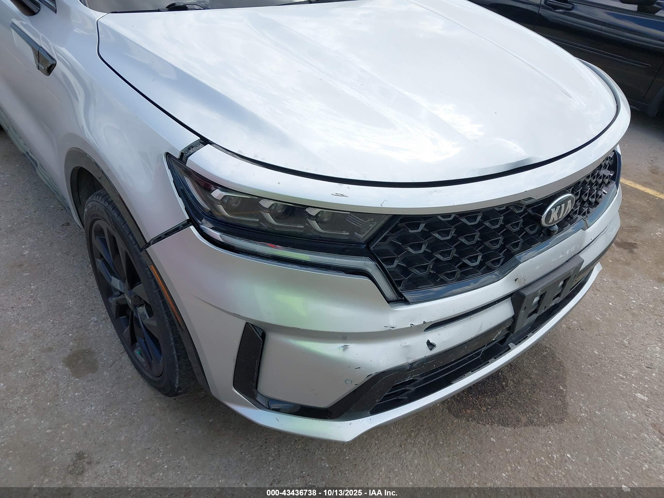 KIA SORENTO image 6