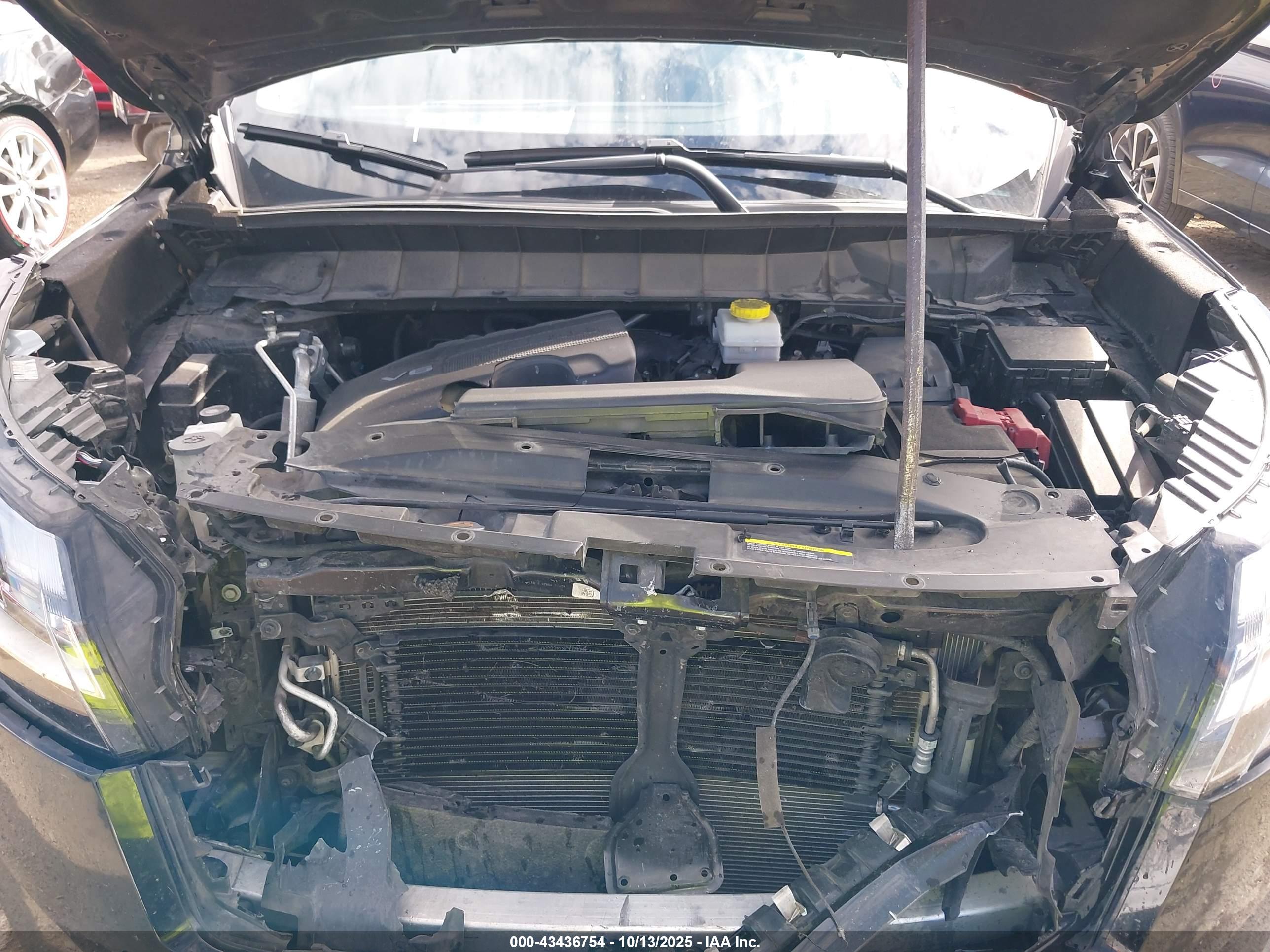 NISSAN PATHFINDER image 10