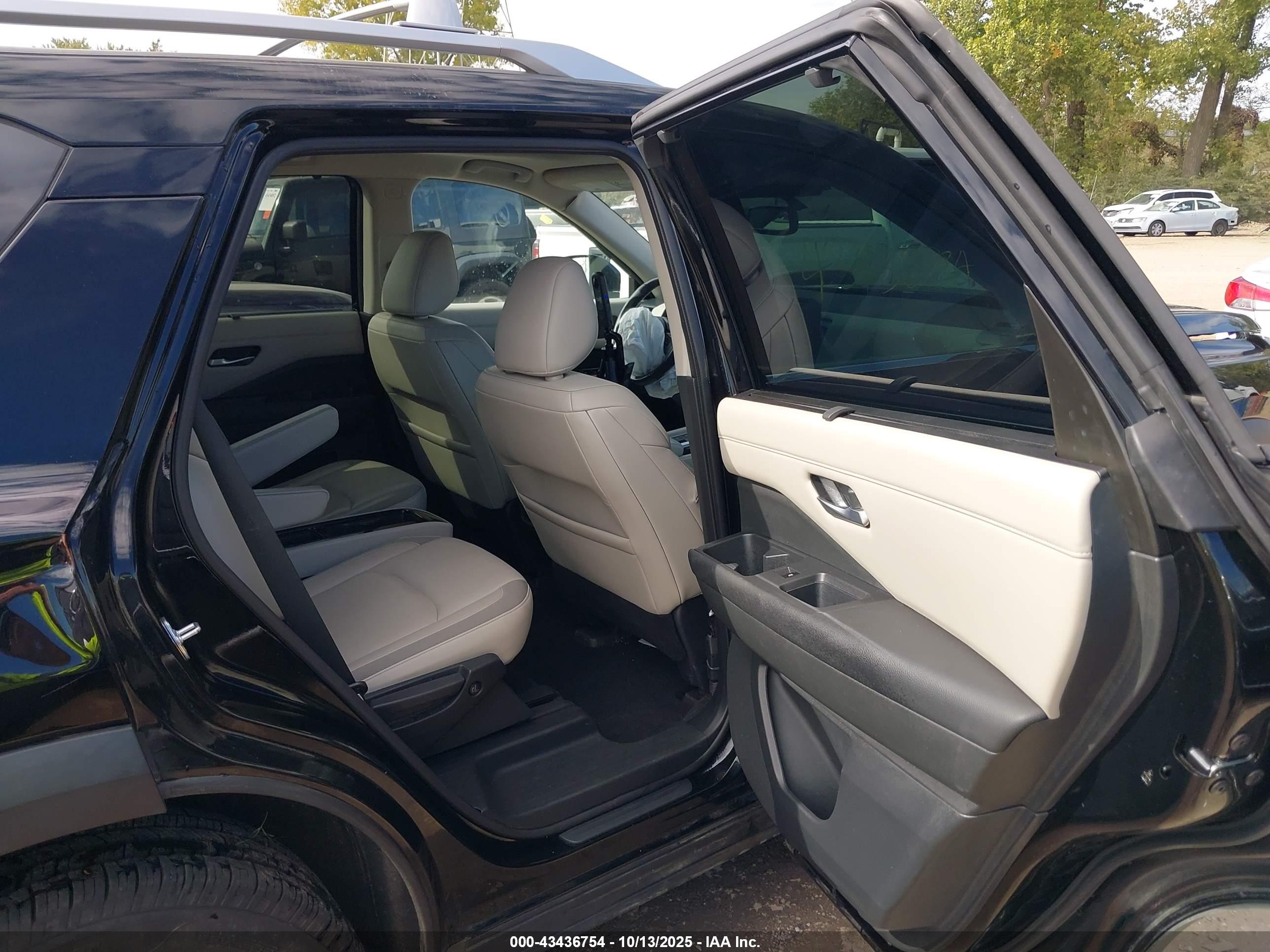 NISSAN PATHFINDER image 8