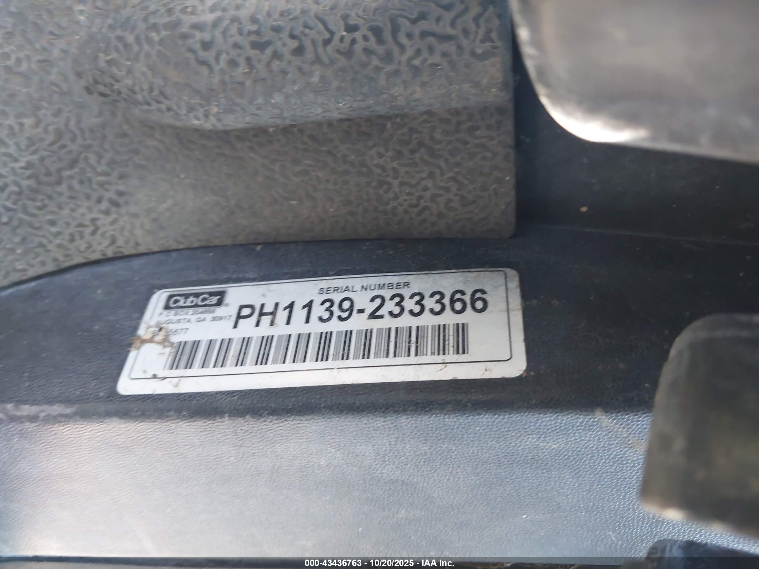 CLUB CAR image 9
